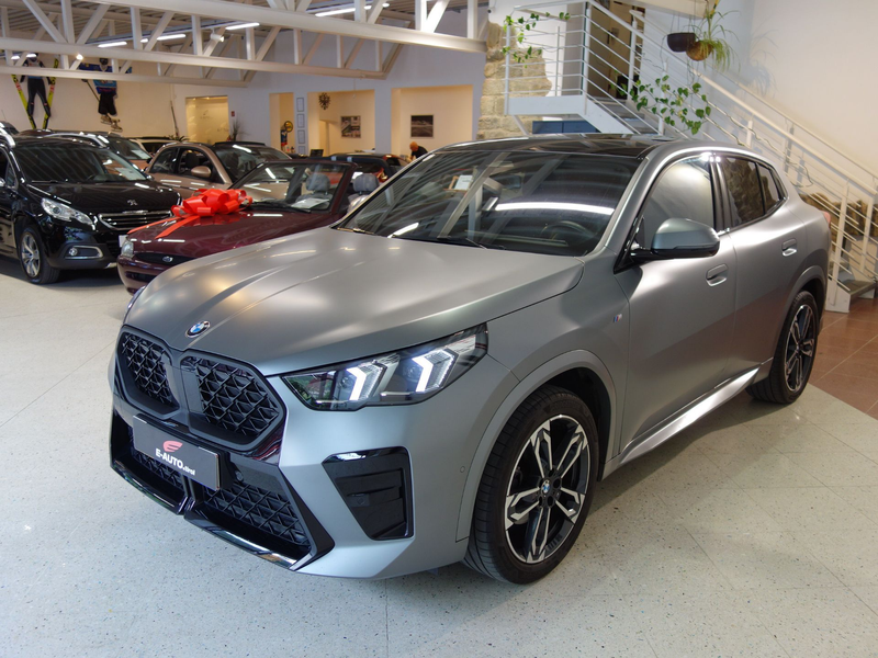 BMW X2 18d Aut. *M-SPORT PAKET INNEN/AUSSEN *PANO *ERSTB — photo 4