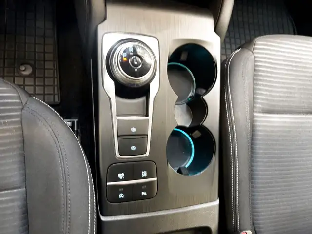 Ford Focus view 13