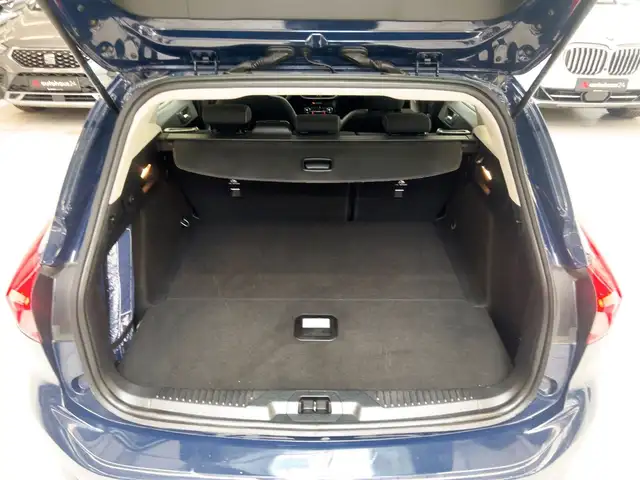 Ford Focus view 6