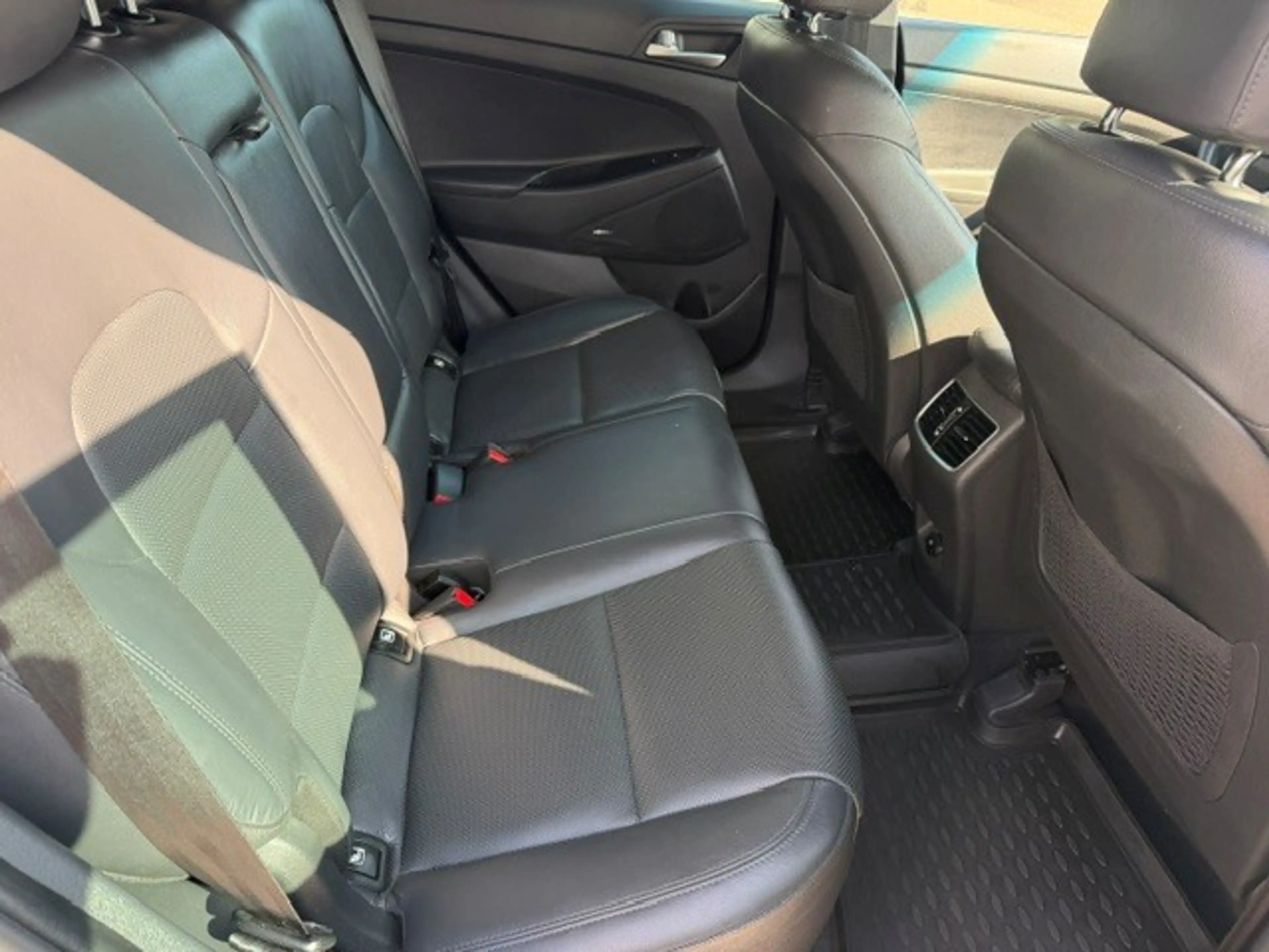 Hyundai TUCSON 1.6 PREMIUM 4WD DCT — photo 7