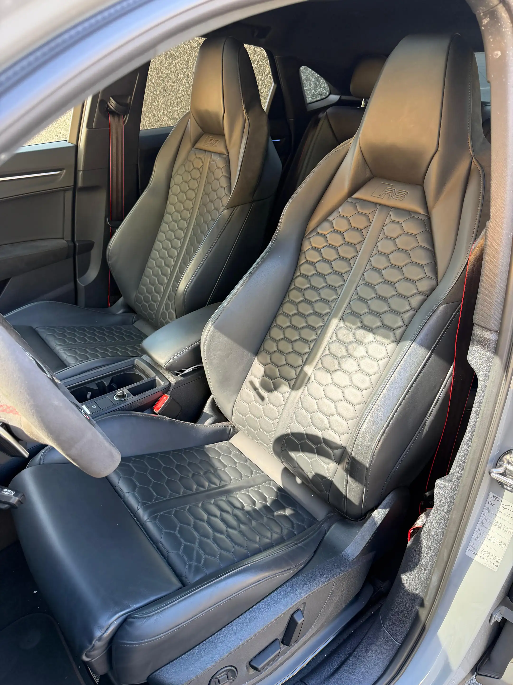 Audi RS Q3 RS Q3 2.5 TFSI Sportback quattro S tronic — photo 11