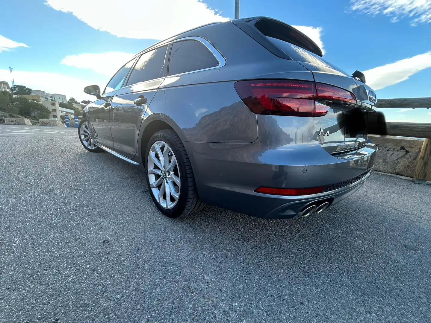 Audi A4 Avant 2.0TDI Design edition quattro S-T 140kW - 2
