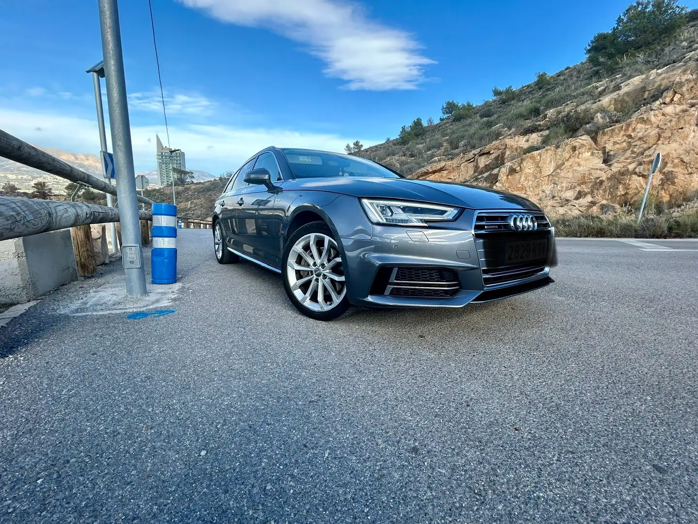 Audi A4 Avant 2.0TDI Design edition quattro S-T 140kW - 1