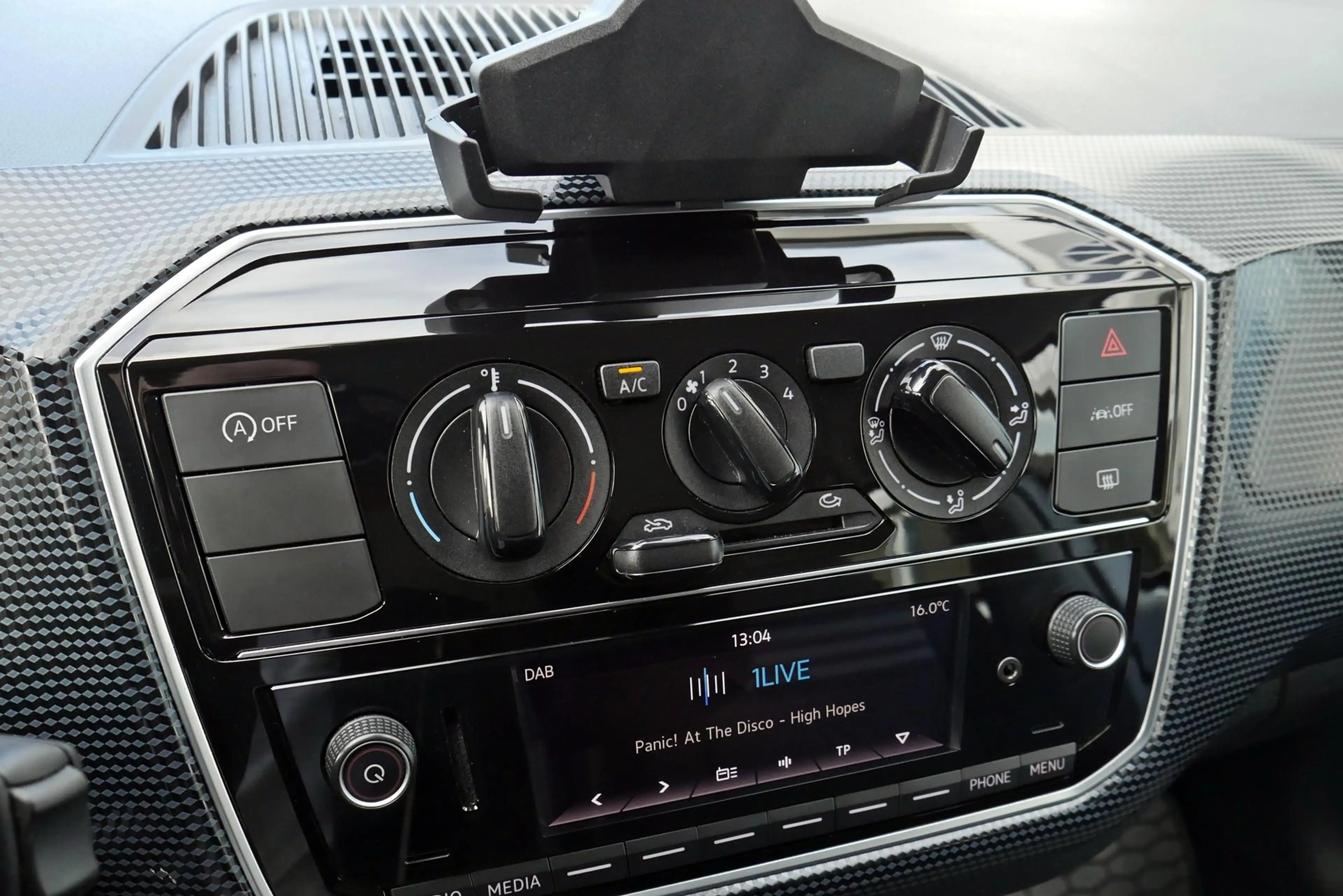 Volkswagen up! 1.0 Kamera PDC Tempomat Allwetter 48 kW (65 PS)... — photo 24