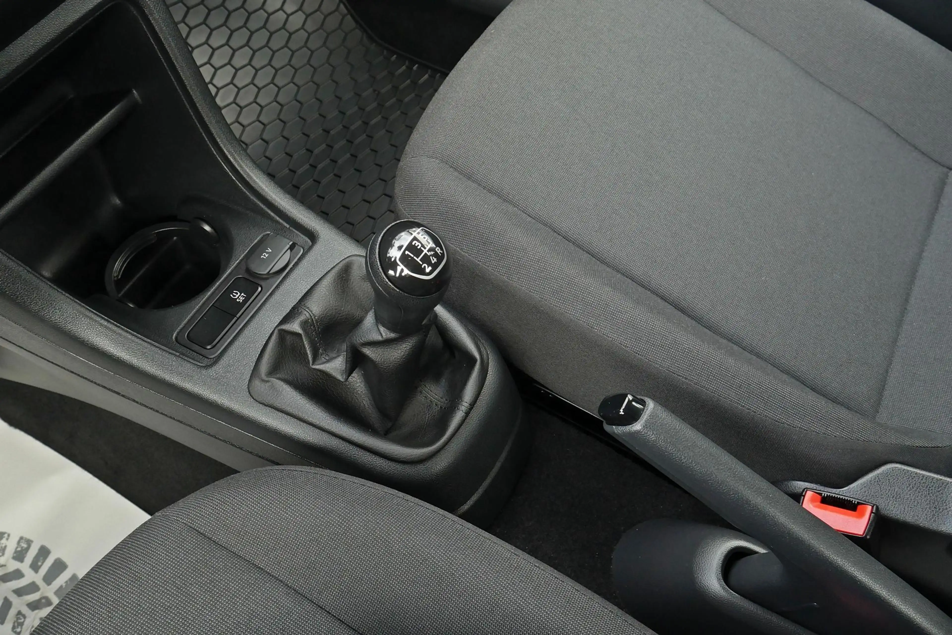 Volkswagen up! 1.0 Kamera PDC Tempomat Allwetter 48 kW (65 PS)... — photo 31