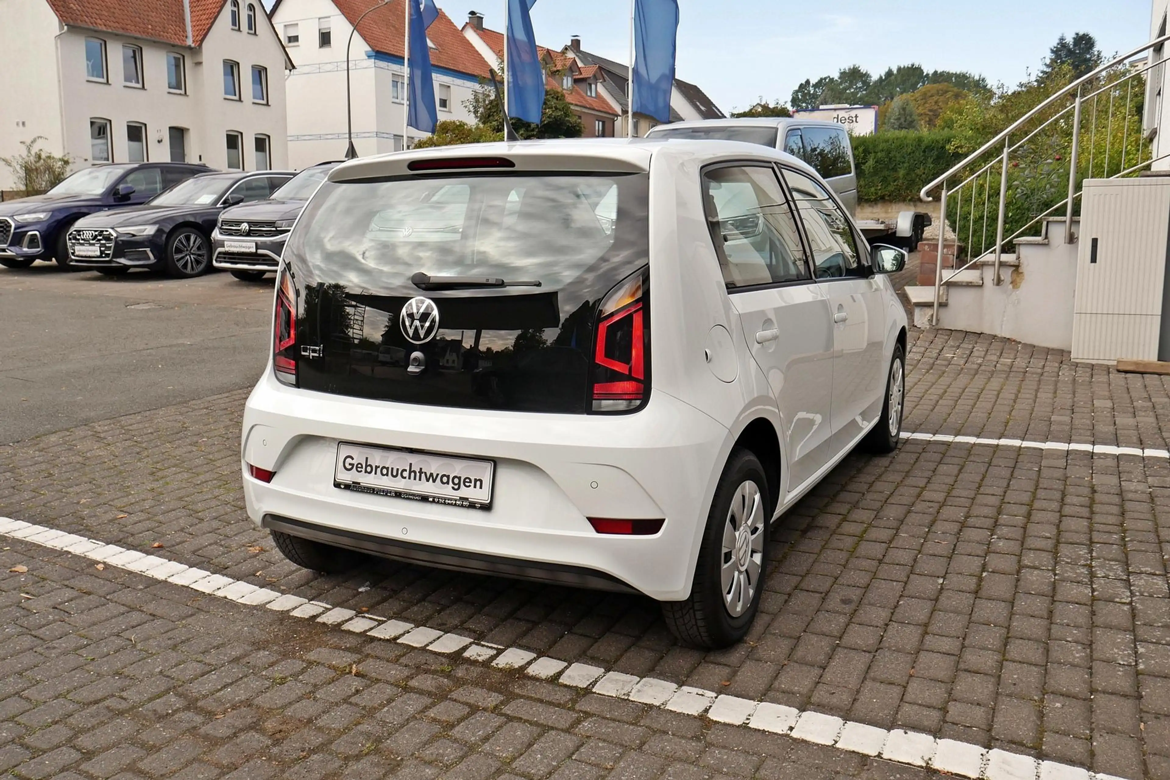 Volkswagen up! 1.0 Kamera PDC Tempomat Allwetter 48 kW (65 PS)... — photo 8
