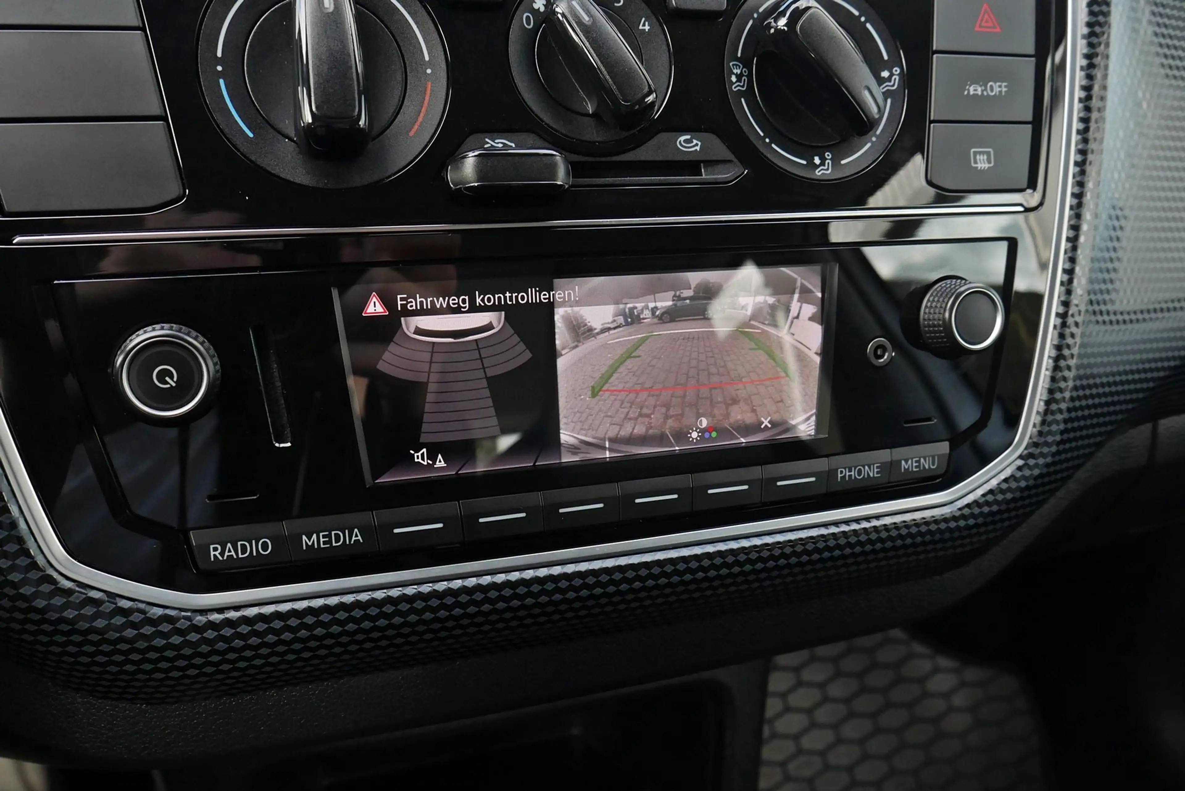 Volkswagen up! 1.0 Kamera PDC Tempomat Allwetter 48 kW (65 PS)... — photo 26