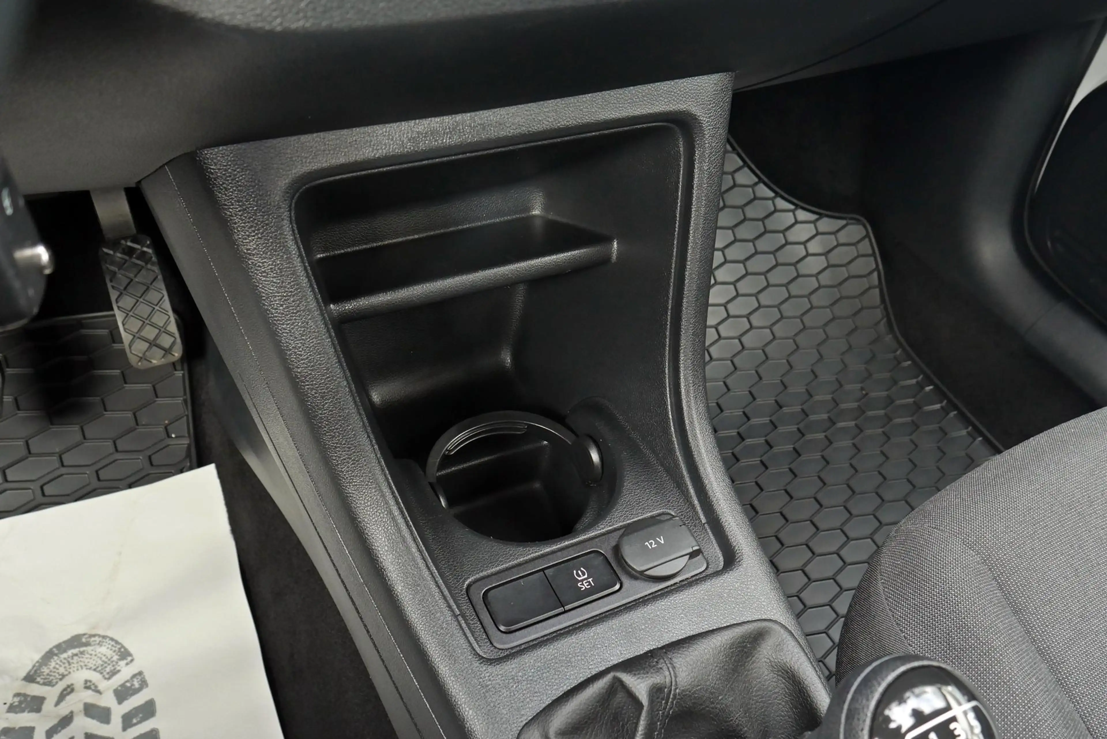 Volkswagen up! 1.0 Kamera PDC Tempomat Allwetter 48 kW (65 PS)... — photo 30