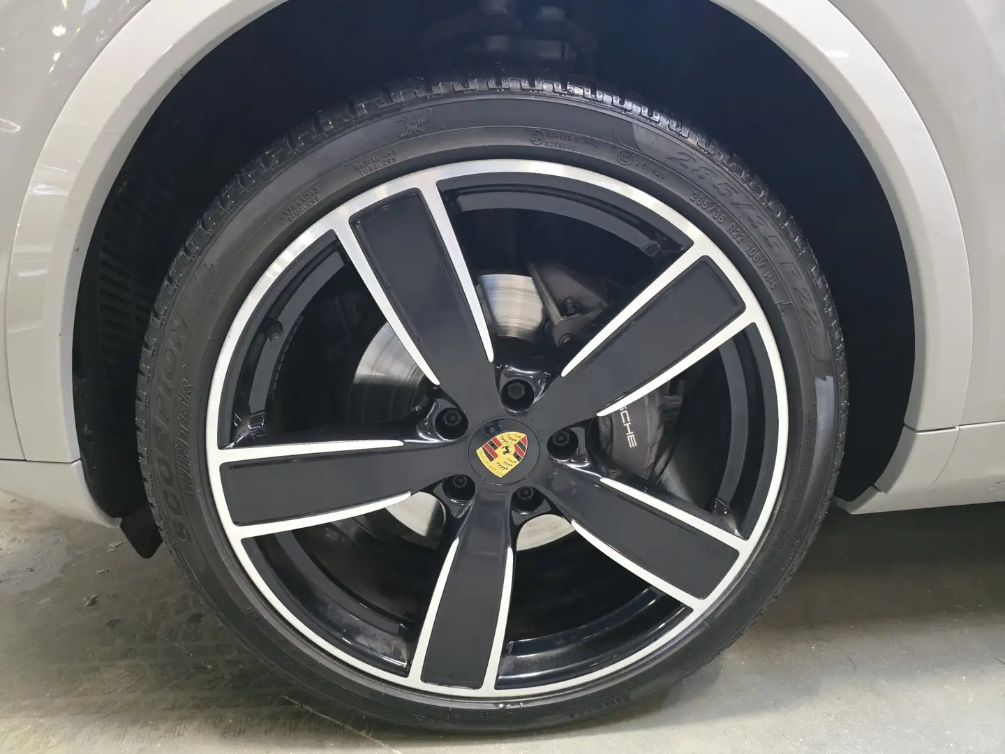 Porsche Cayenne 3.0 E-Hybrid Platinum Edition Camera Leder Sportch Grijs - 2