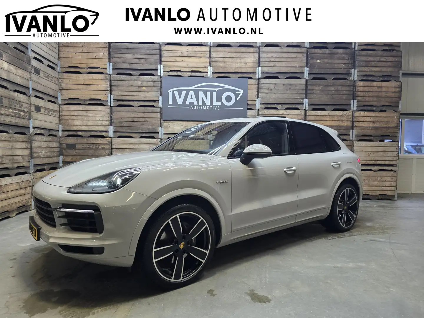 Porsche Cayenne 3.0 E-Hybrid Platinum Edition Camera Leder Sportch Grijs - 1