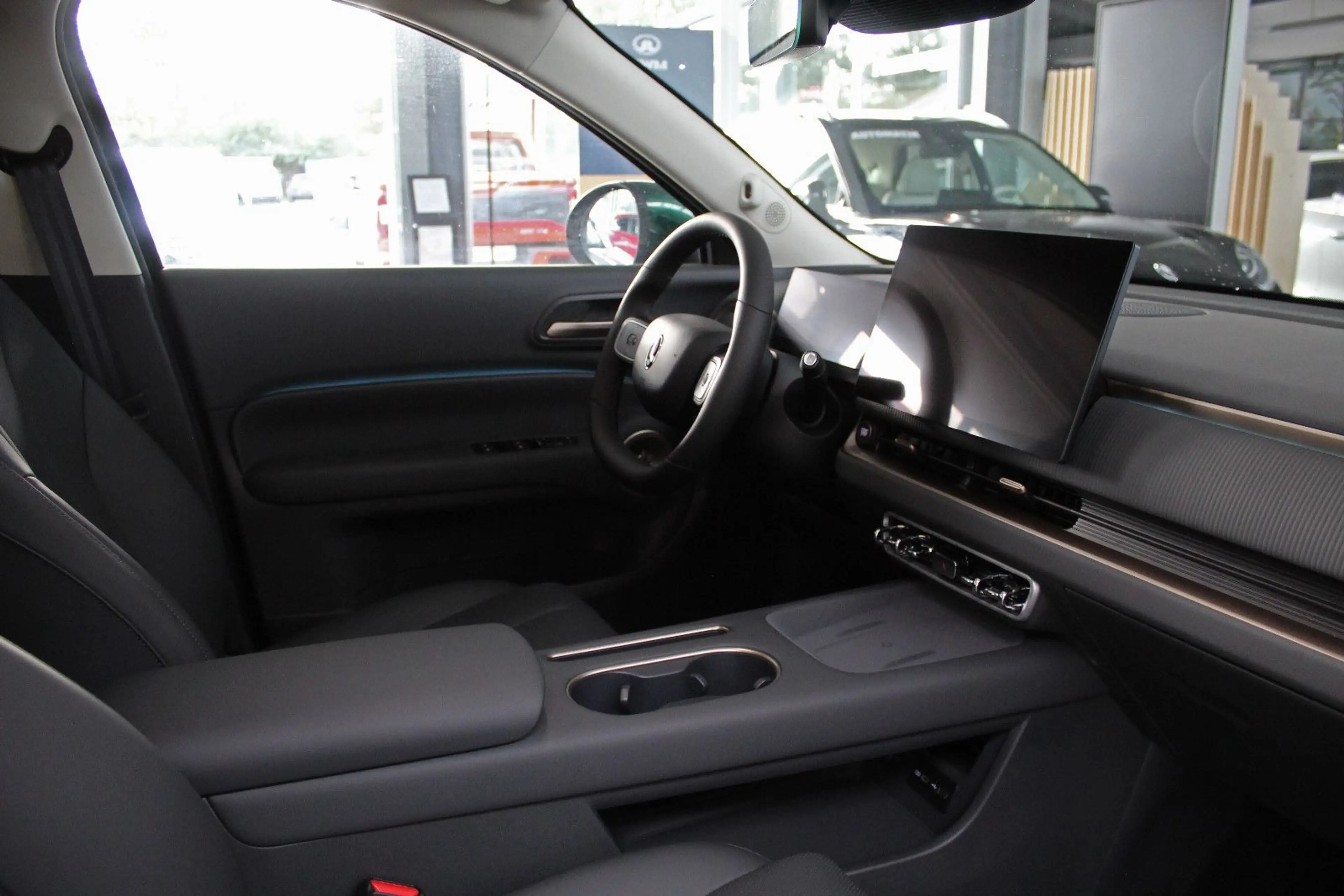 GWM Others ORA 5 HYBRID Luxury mit Panoramadach — photo 10