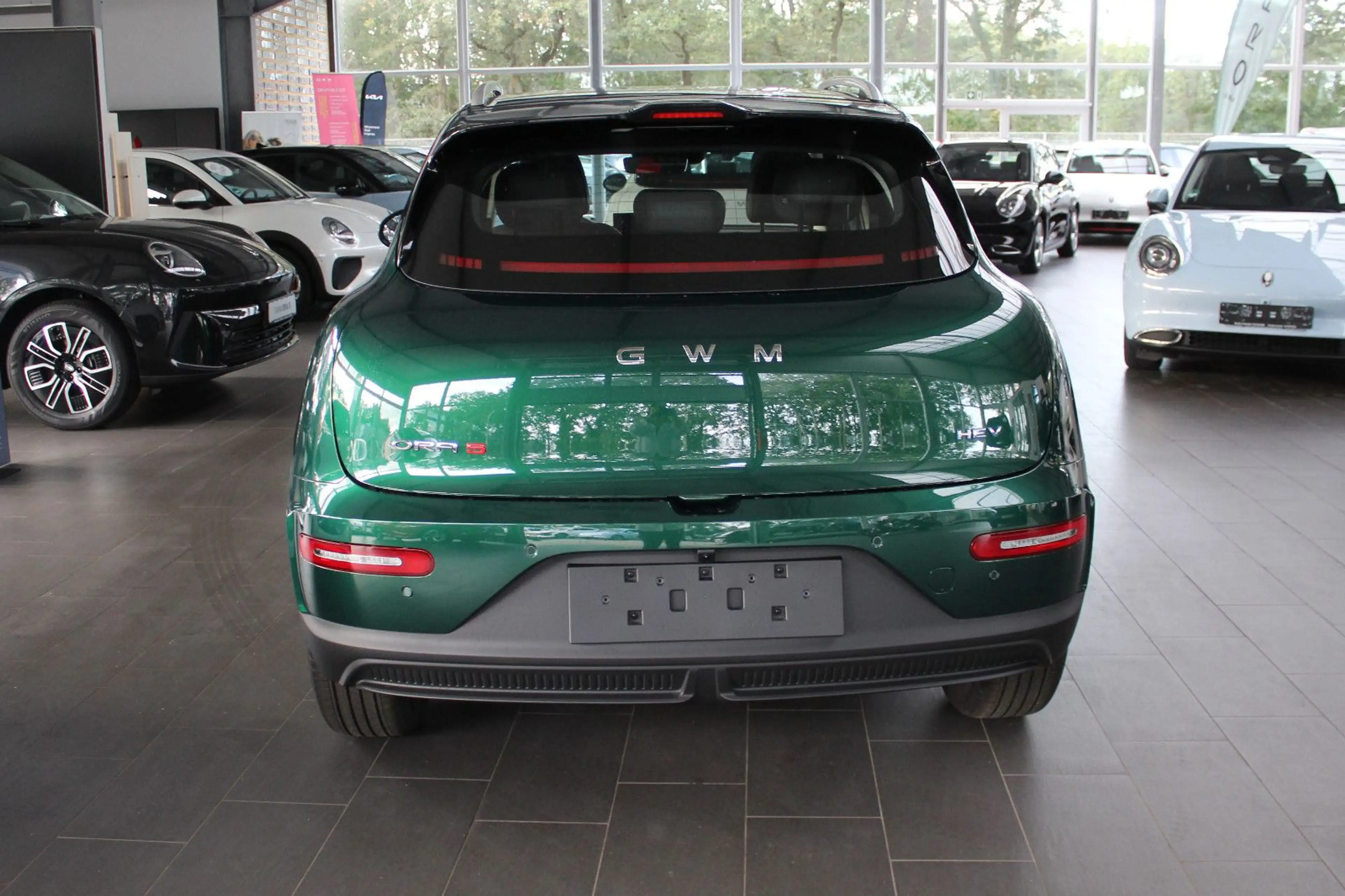 GWM Others ORA 5 HYBRID Luxury mit Panoramadach — photo 6