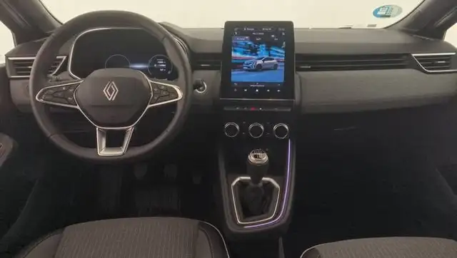 Renault Clio view 9