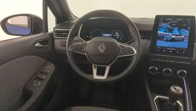 Renault Clio view 8