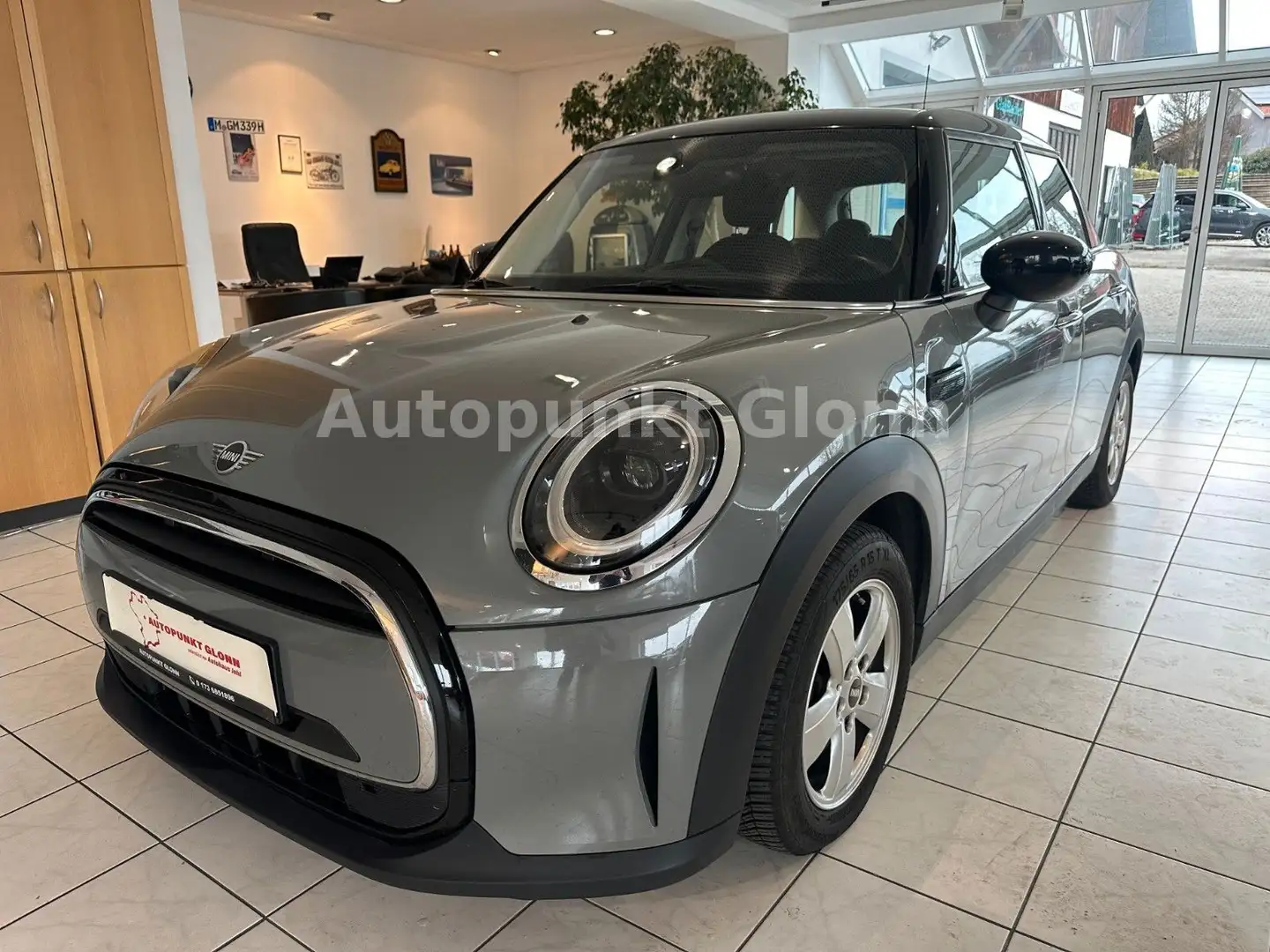 MINI Cooper Mini 5-trg. Cooper Essential Trim*PDC*Tem Gris - 2