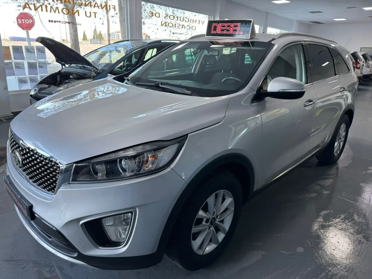 Kia Sorento 2.2CRDi Drive 4x2 Argent - 1