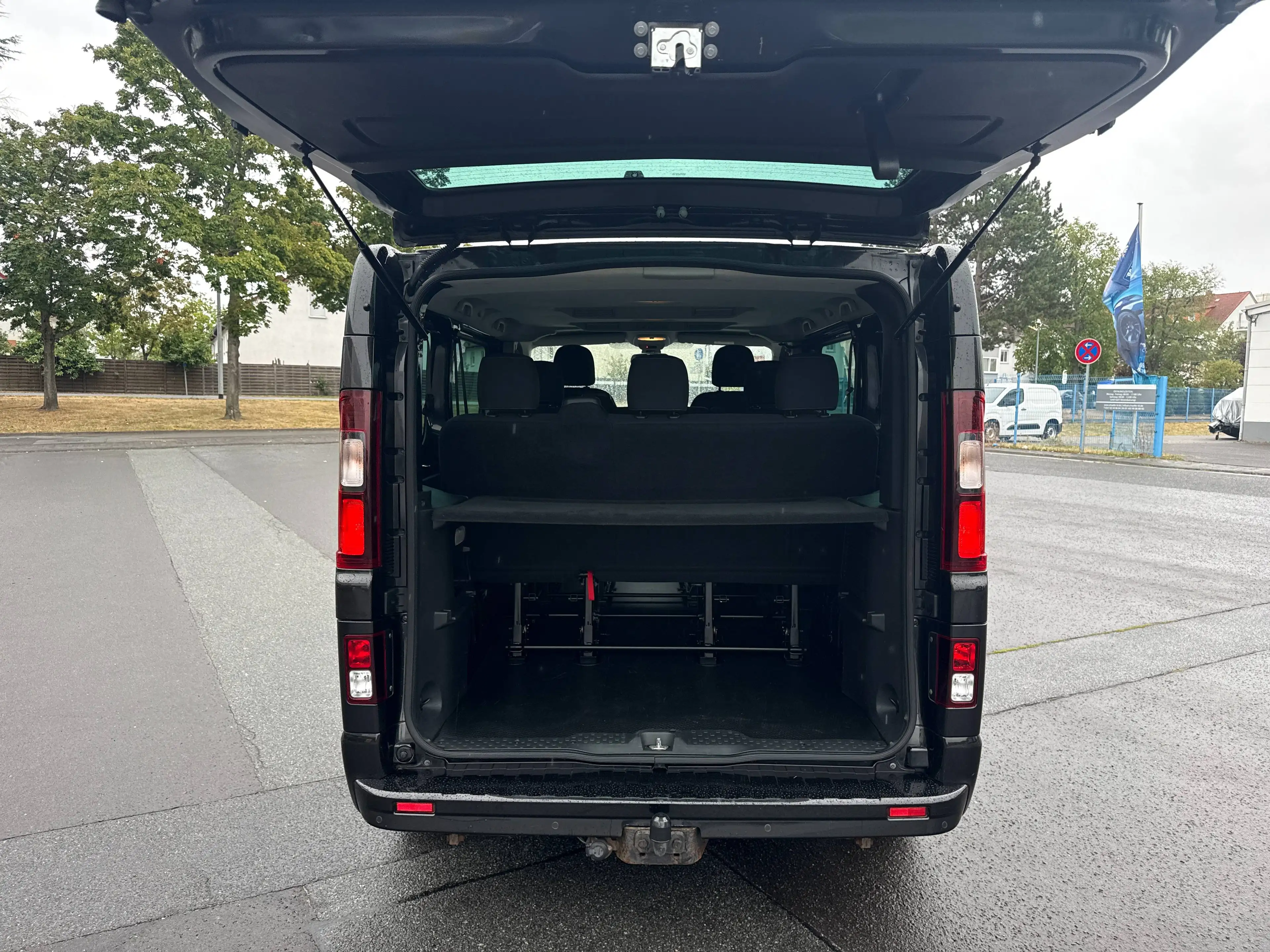 Opel Vivaro B 1.6 CDTi L2H1 2,9t (AHK*8xSITZER*PDC-KAMERA*STANDHZG) — photo 23