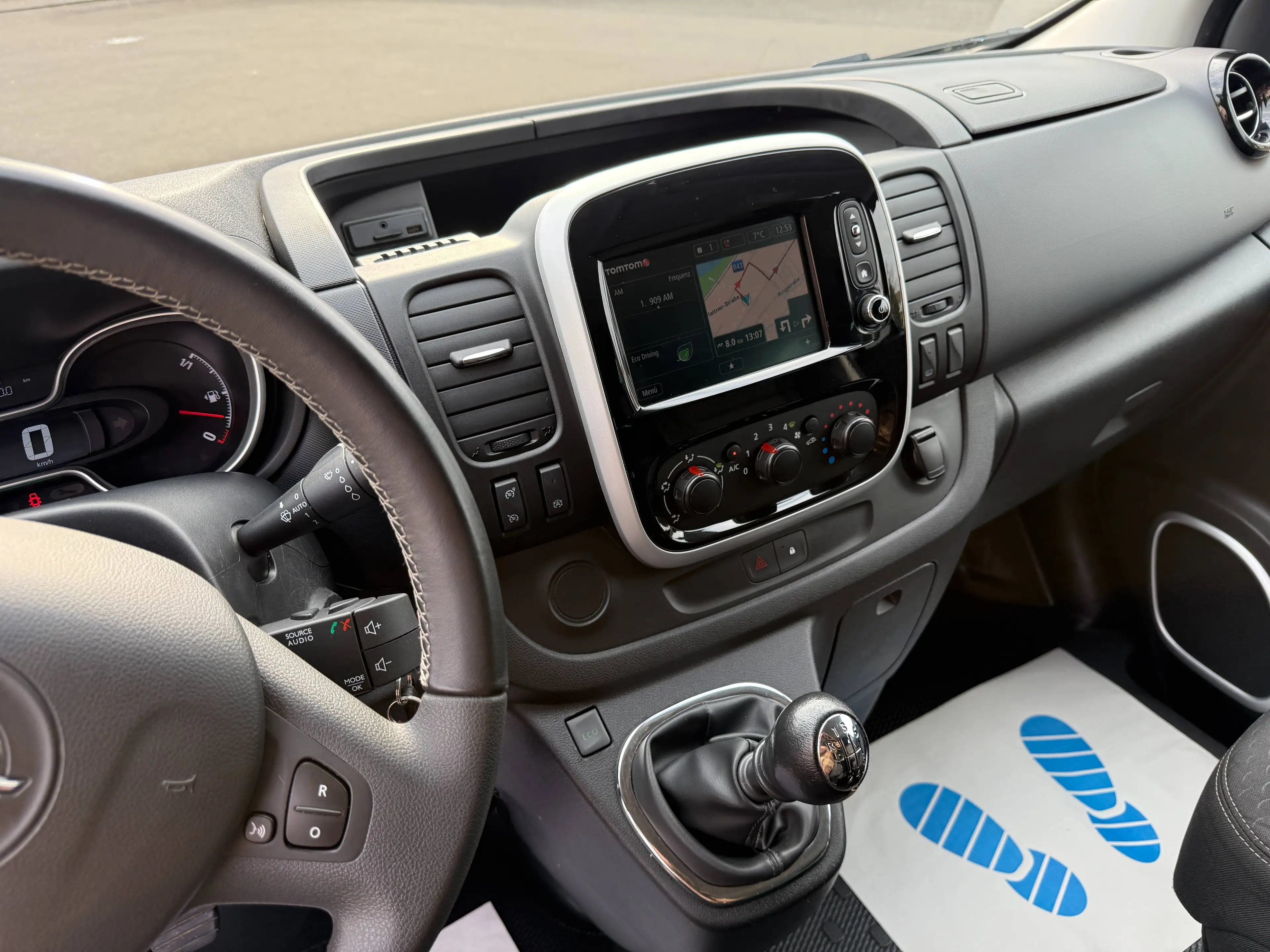 Opel Vivaro B 1.6 CDTi L2H1 2,9t (AHK*8xSITZER*PDC-KAMERA*STANDHZG) — photo 18