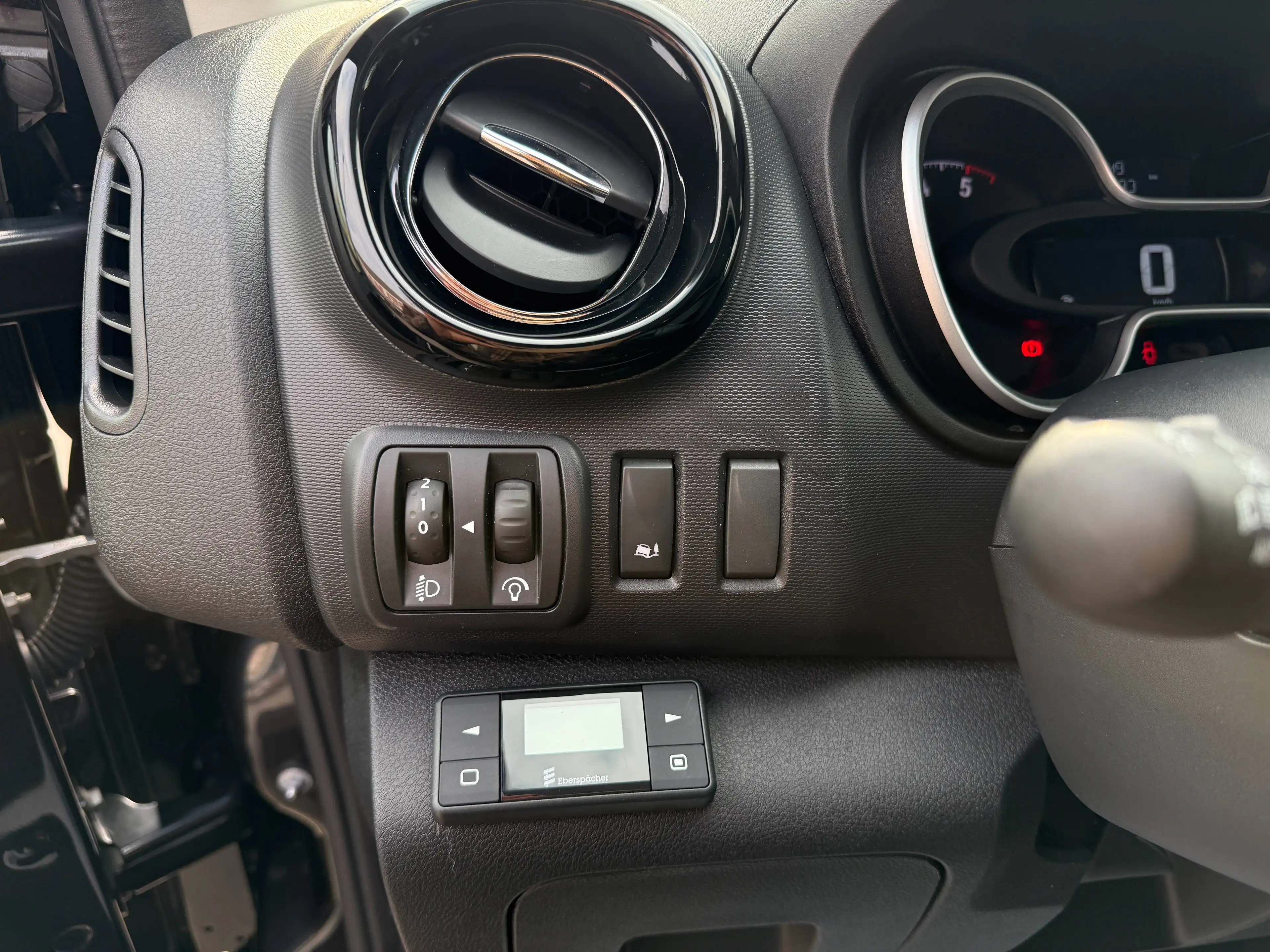 Opel Vivaro B 1.6 CDTi L2H1 2,9t (AHK*8xSITZER*PDC-KAMERA*STANDHZG) — photo 20