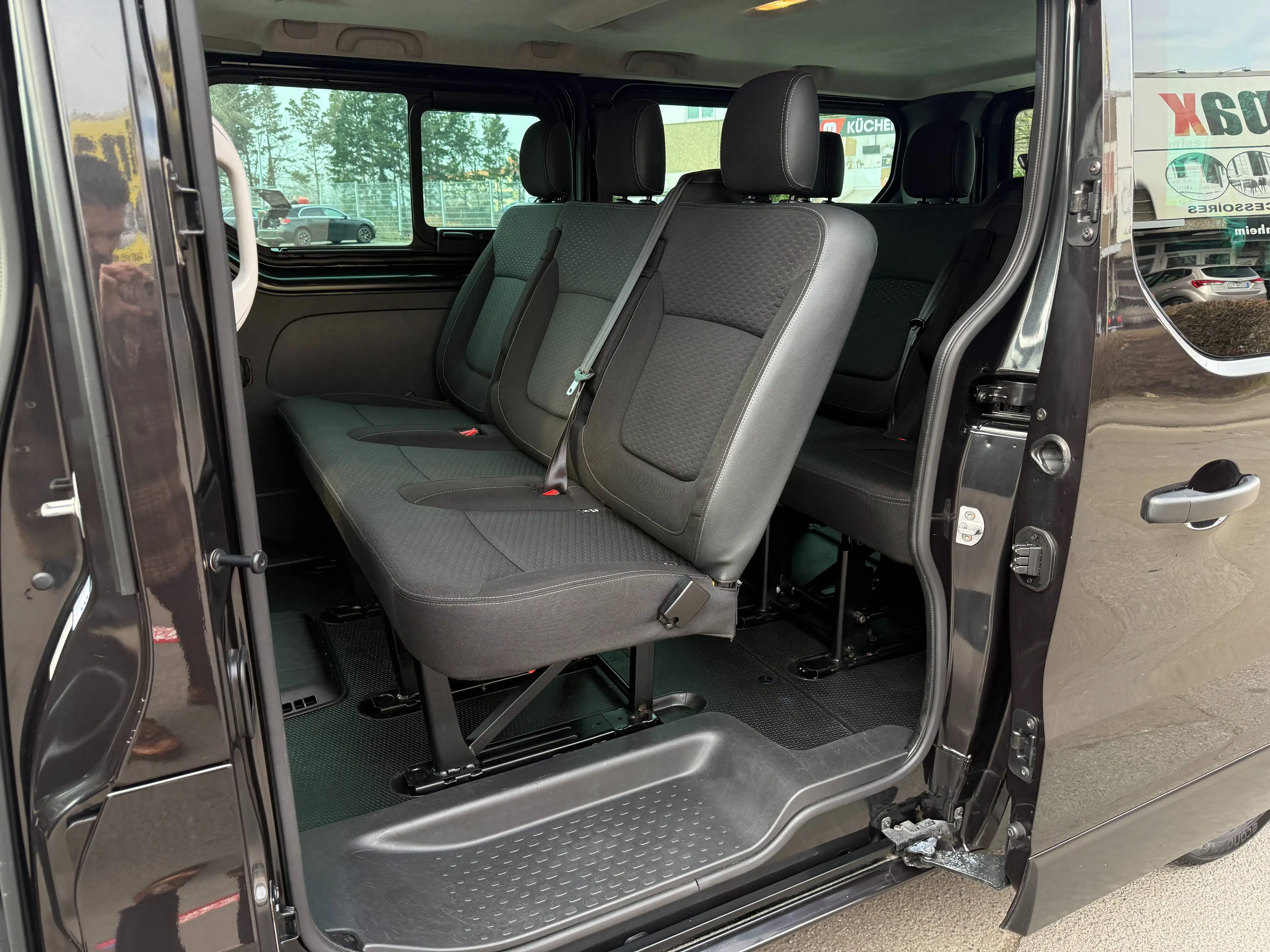 Opel Vivaro B 1.6 CDTi L2H1 2,9t (AHK*8xSITZER*PDC-KAMERA*STANDHZG) — photo 15