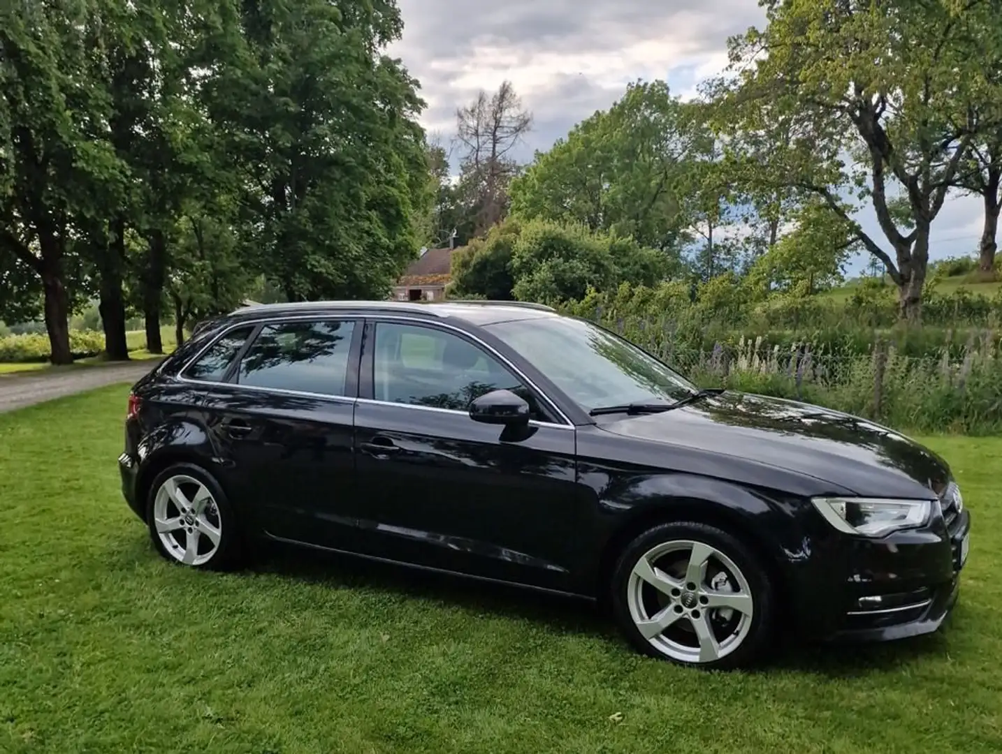 Audi A3 A3 5p 1.8t Ambiente auto FL Noir - 2