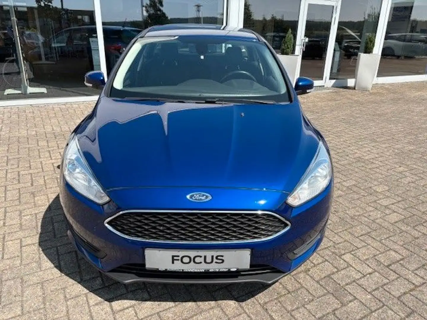 Ford Focus Turnier  1.5 TDCI Trend*hWSS+Lenk*Sitzhzg* Blau - 2