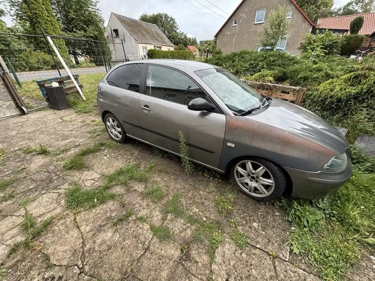 SEAT Ibiza Ibiza 1.4 Gris - 1
