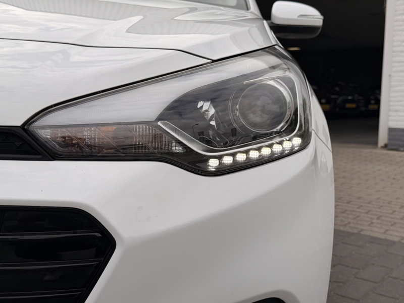 Hyundai i20 1.0 T-GDI Comfort | Navigatie | Cruise | Camera | — photo 8