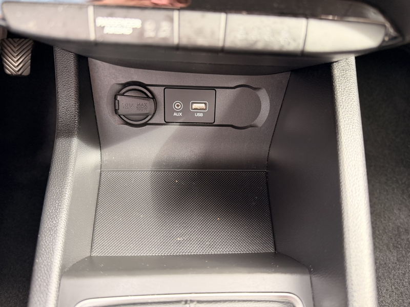 Hyundai i20 1.0 T-GDI Comfort | Navigatie | Cruise | Camera | — photo 29