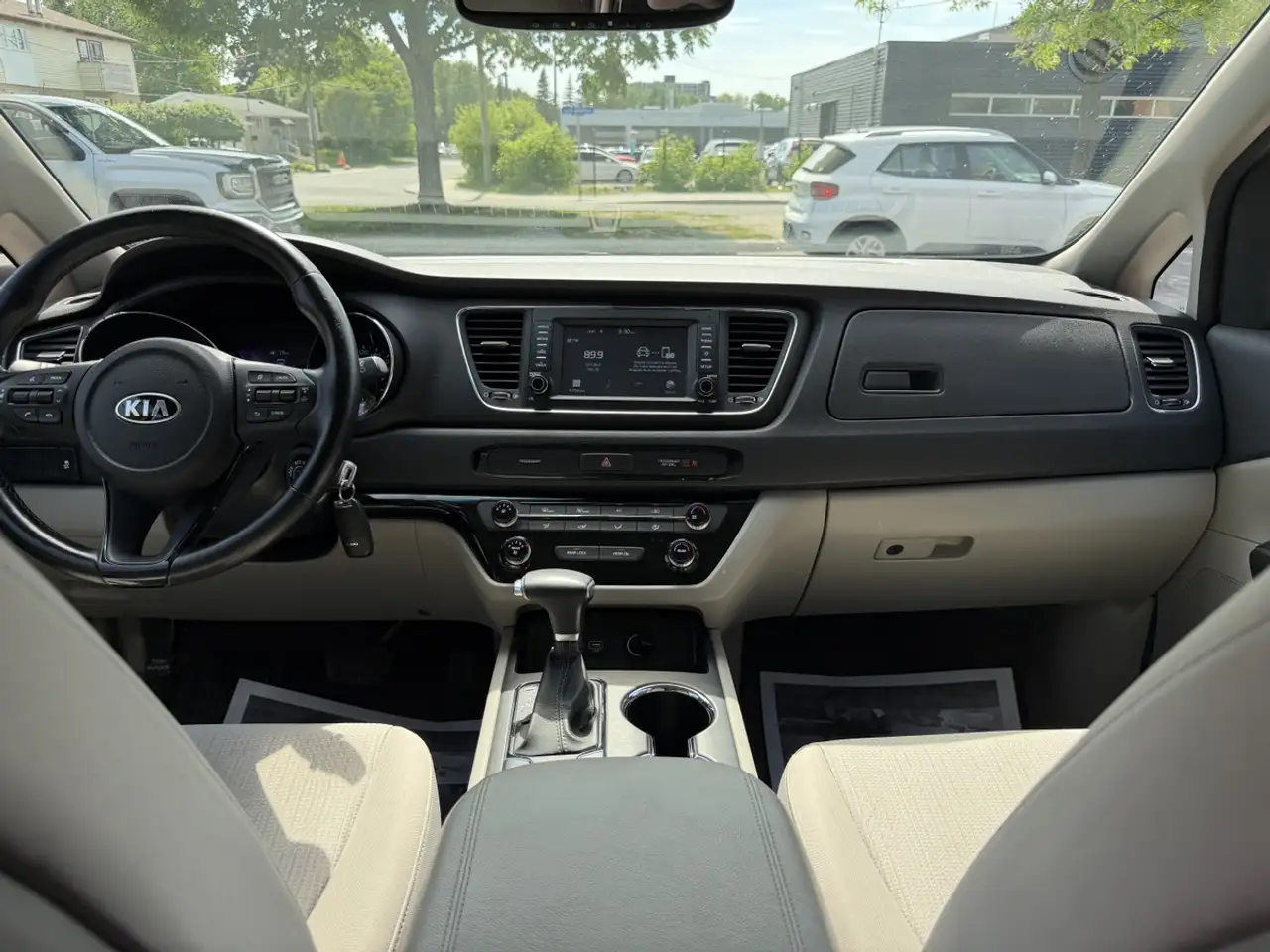 Kia Sedona photo Kia Sedona