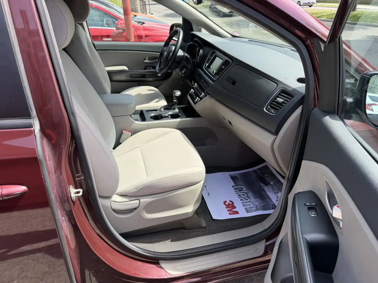 Kia Sedona photo Kia Sedona