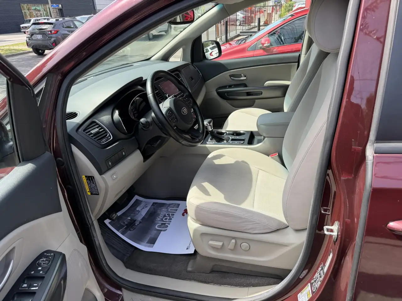 Kia Sedona photo Kia Sedona