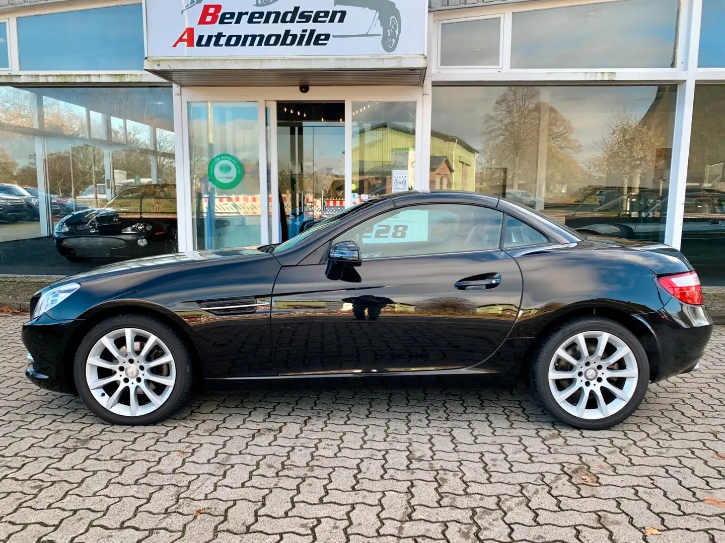 Mercedes-Benz SLK 200 AIRSCARF/PANORAMA/ILS XENON/MEMORY-PAKET Schwarz - 2