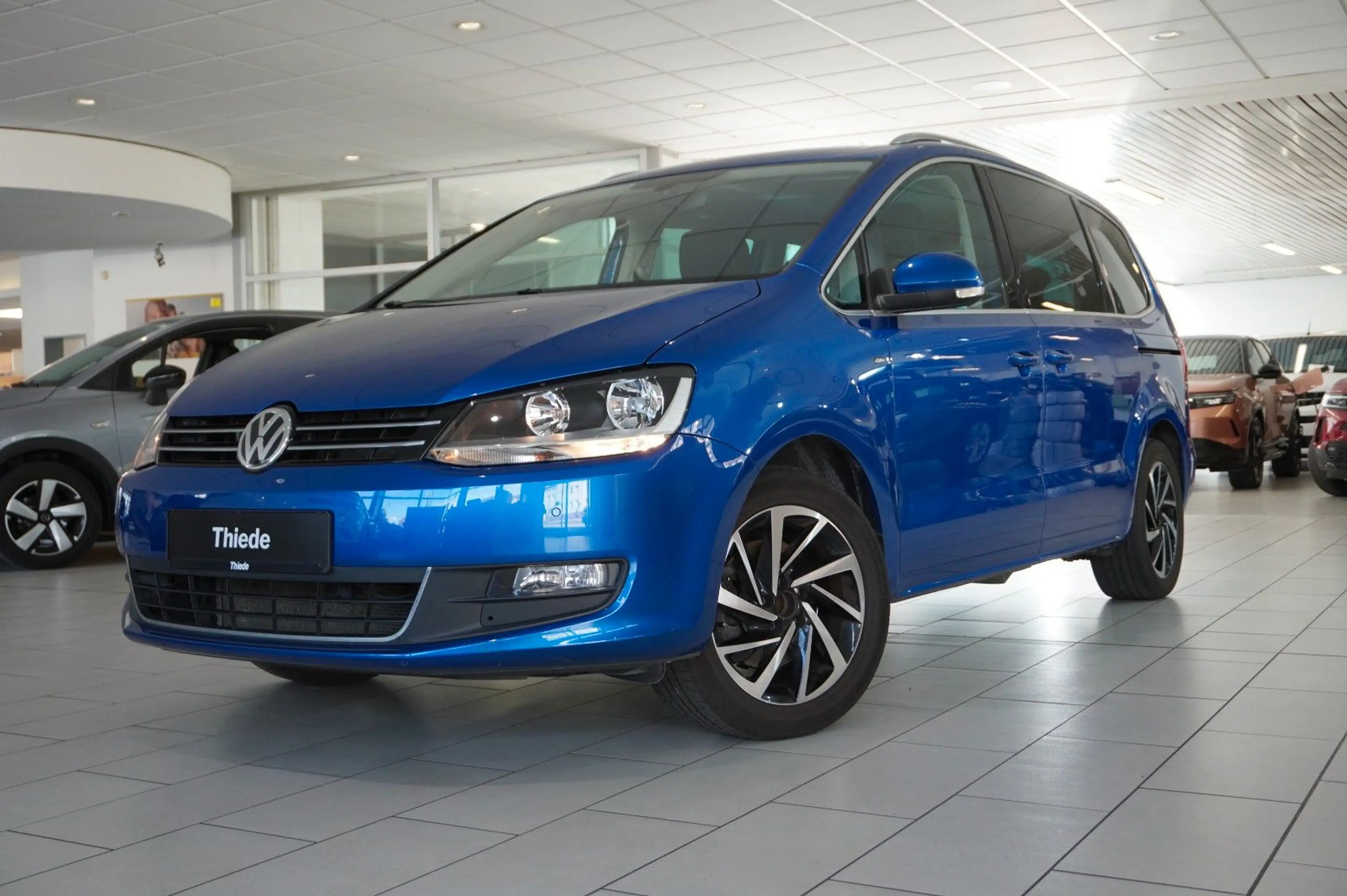 Volkswagen Sharan 1.4 TSI JOIN NAVI/SHZ/SPORT/PDC/NEBEL/AHK — photo 3