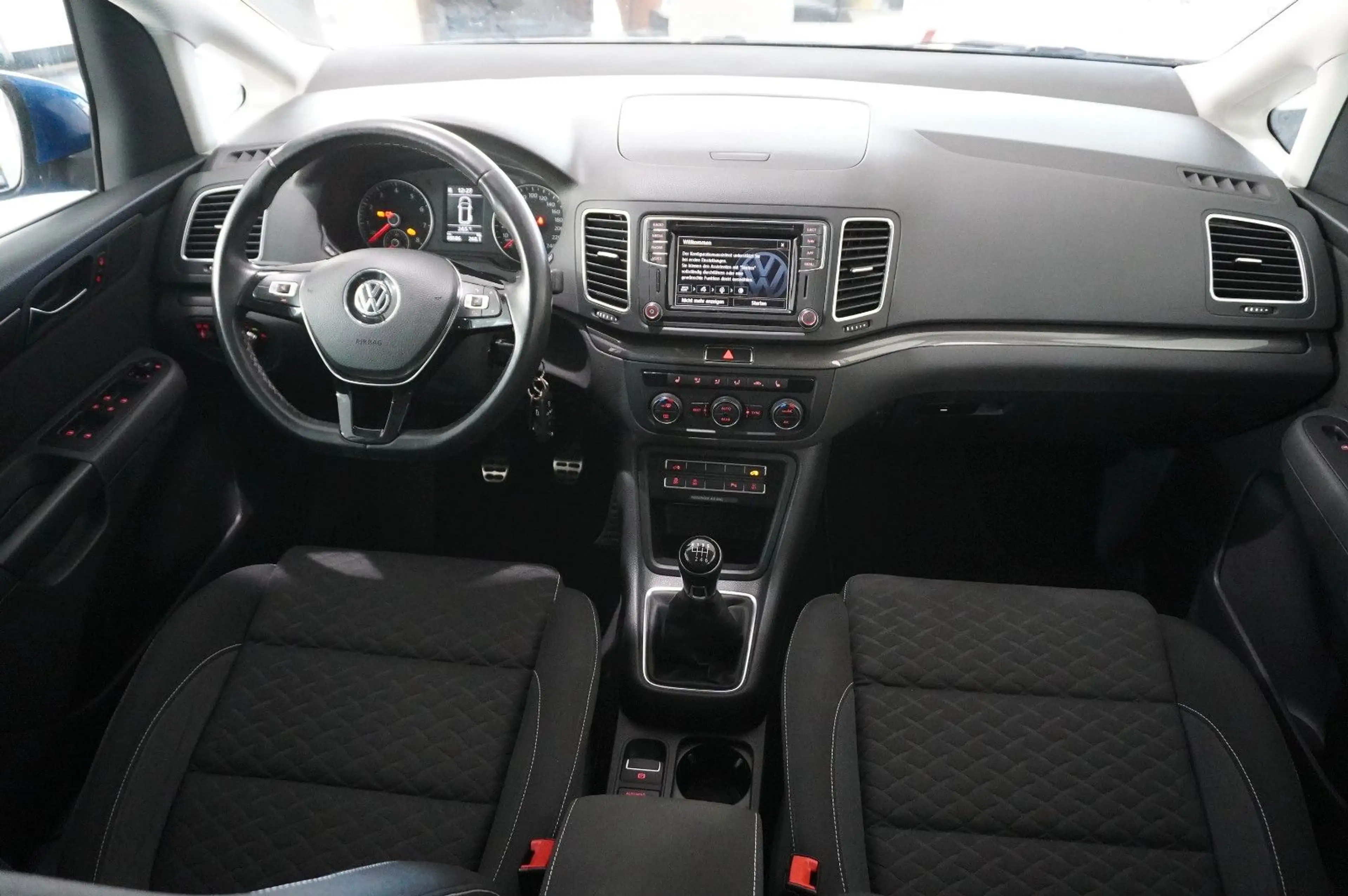 Volkswagen Sharan 1.4 TSI JOIN NAVI/SHZ/SPORT/PDC/NEBEL/AHK — photo 10
