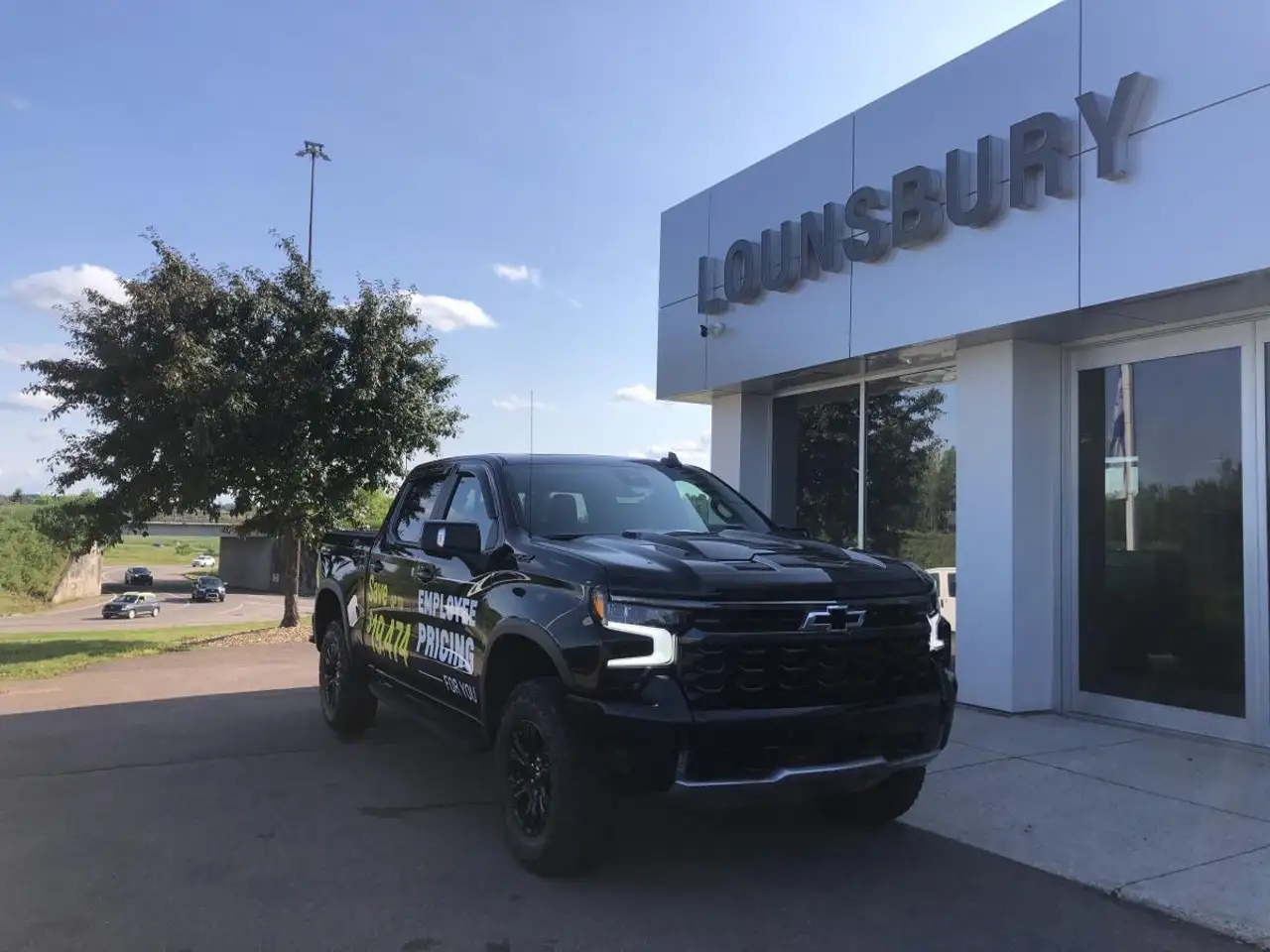 Chevrolet Silverado 1500 photo Chevrolet Silverado 1500