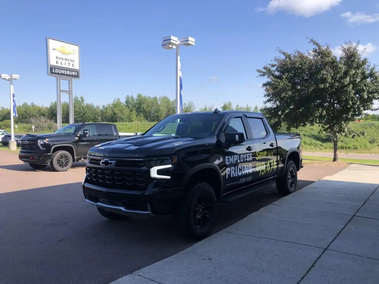Chevrolet Silverado 1500 photo Chevrolet Silverado 1500