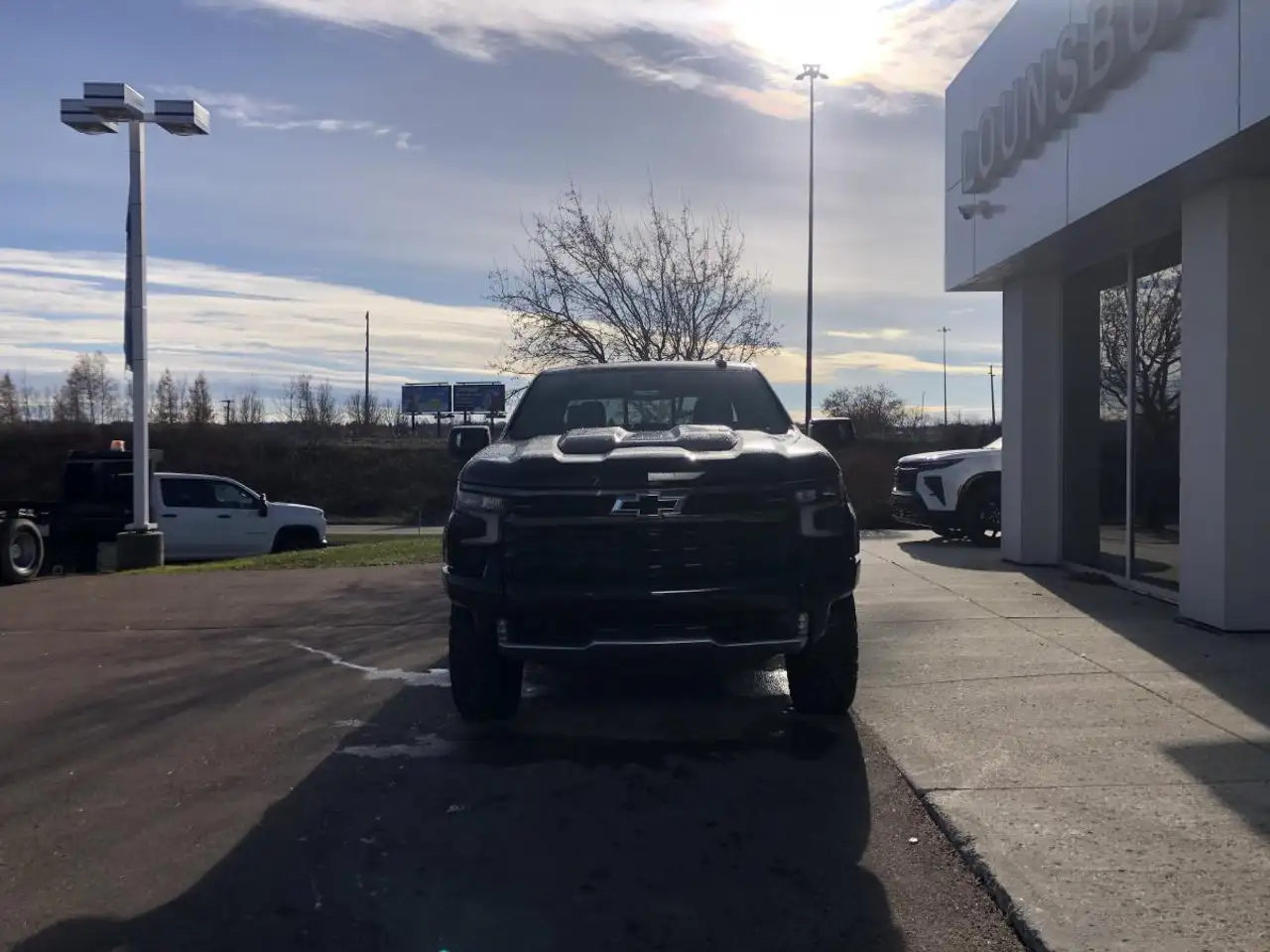 Chevrolet Silverado 1500 снимка Chevrolet Silverado 1500