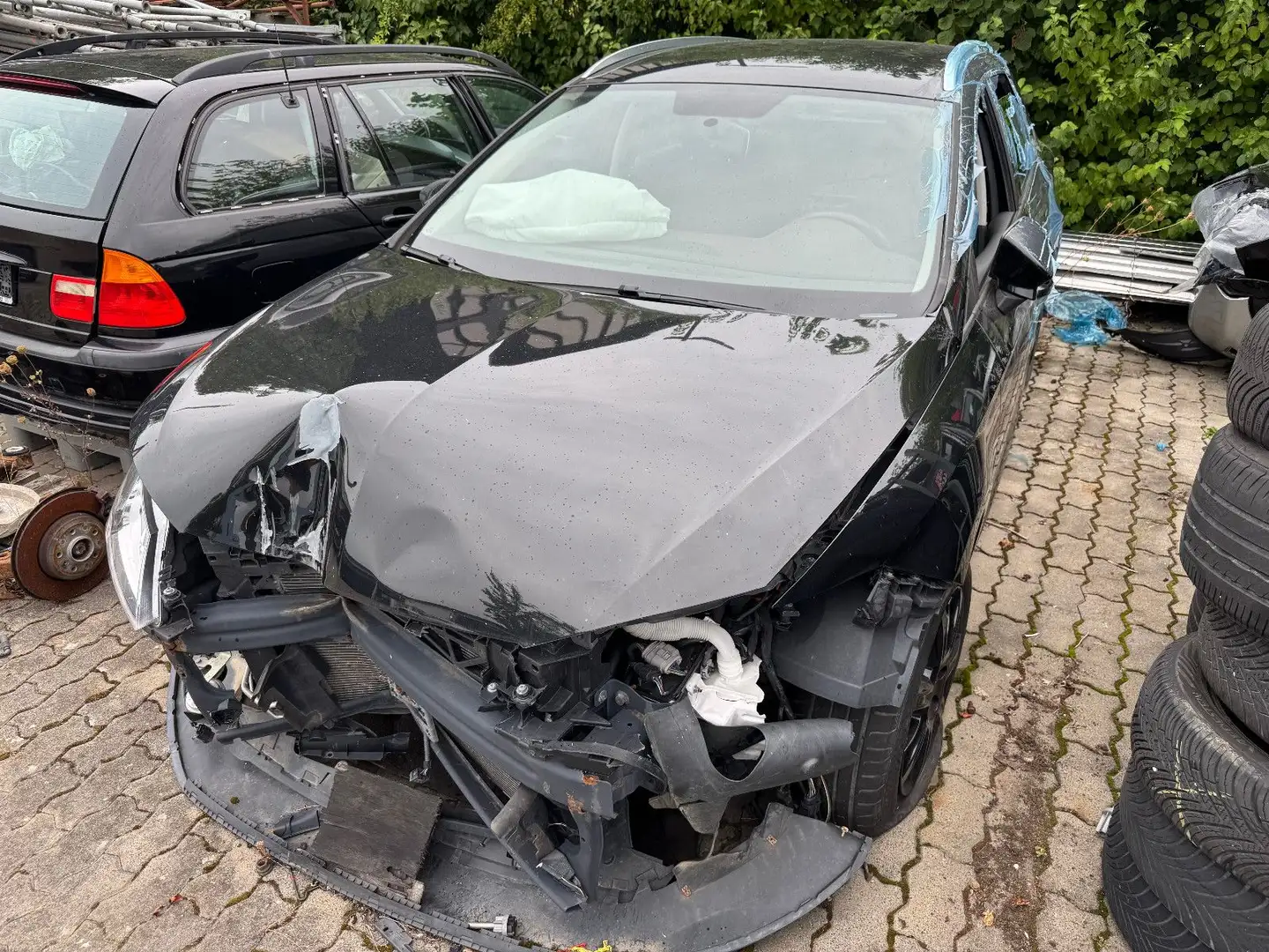 SEAT Leon ST Style Unfall Schwarz - 2