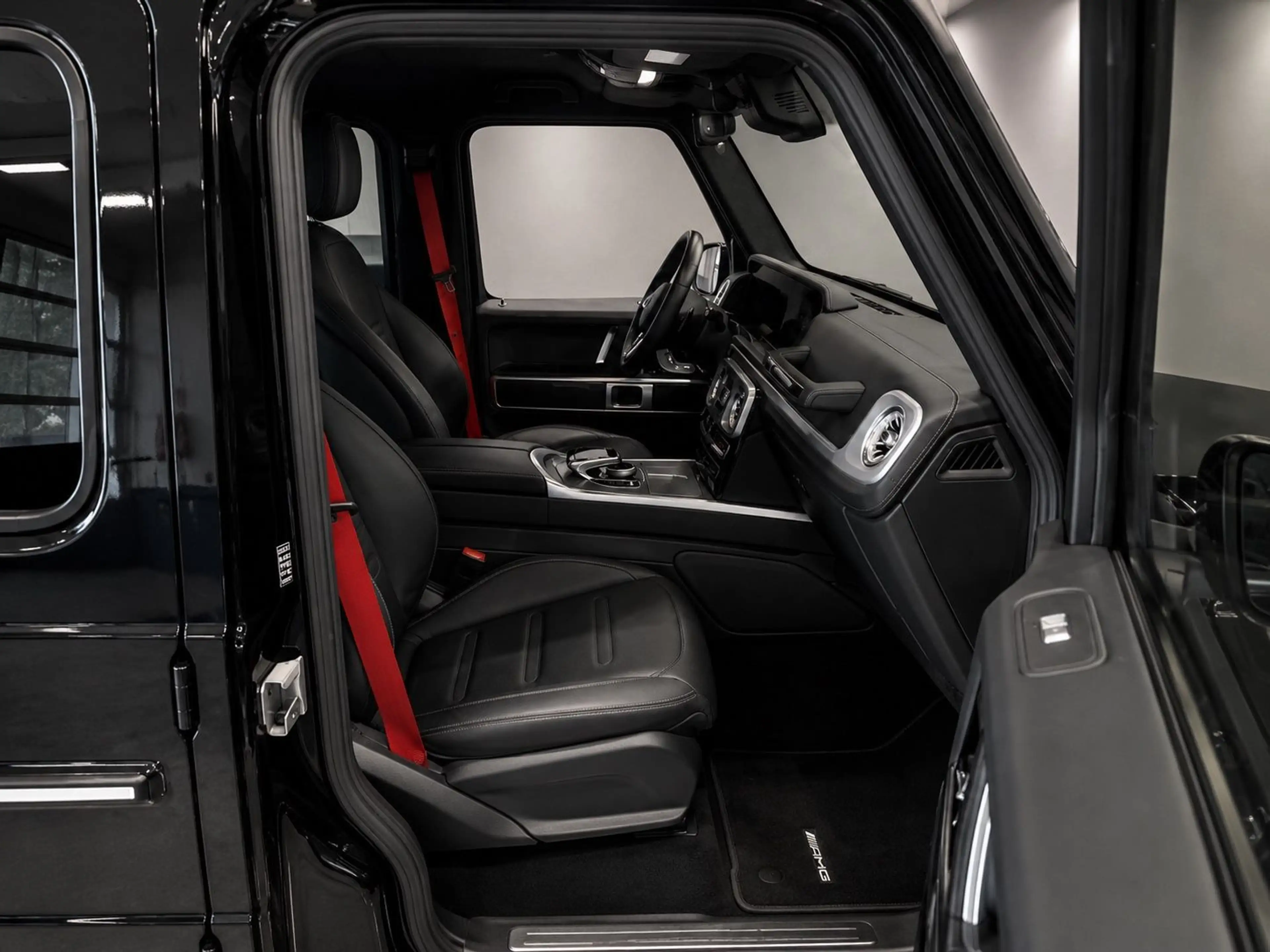 Mercedes-Benz G 500 Amg Line — photo 4