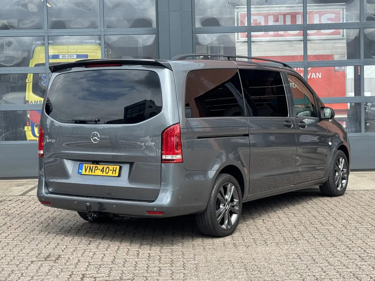 Mercedes-Benz Vito 114 L DC Lease Edition | LED, Navi, Cruise, Trekha Grijs - 2
