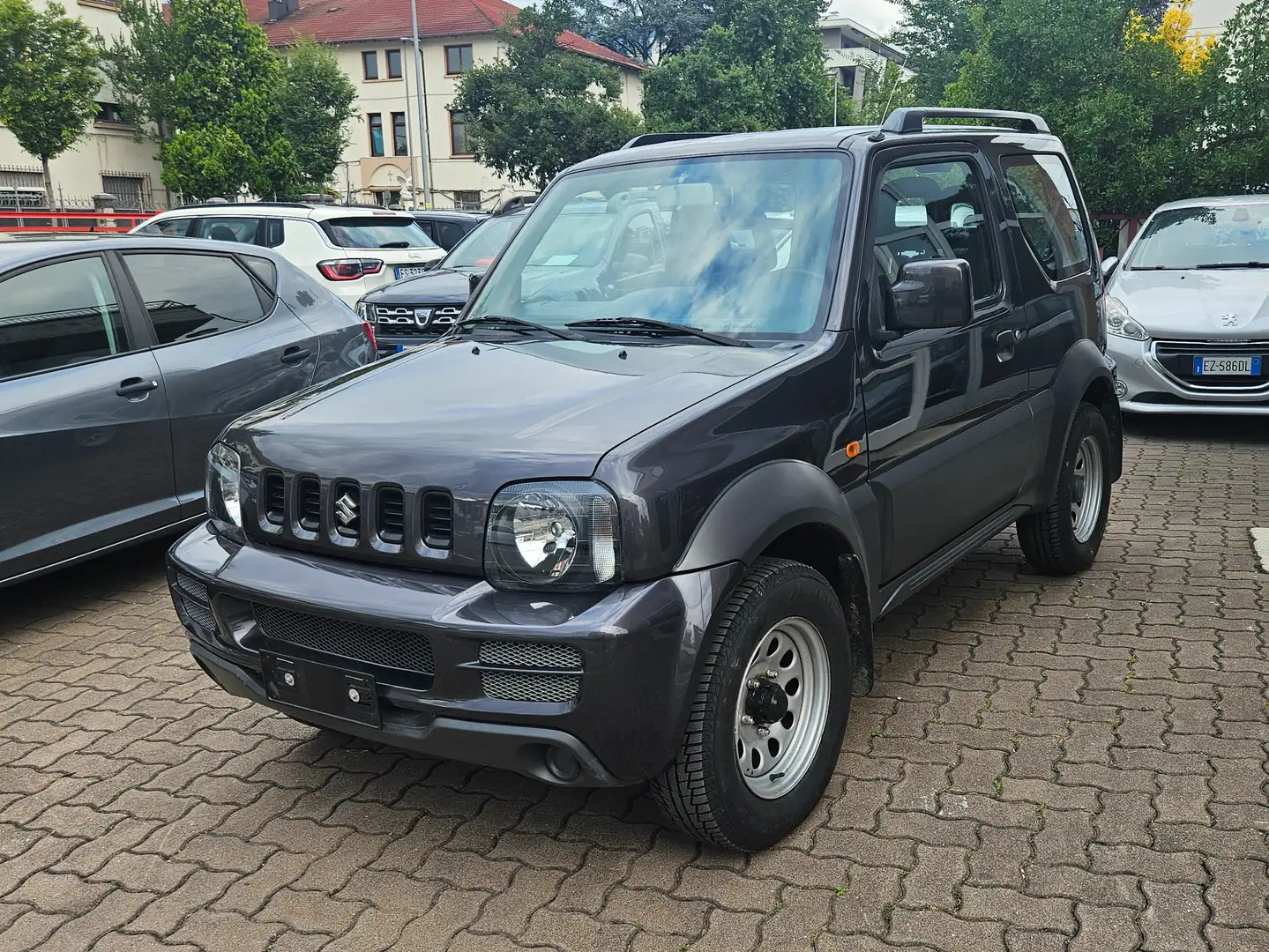 Suzuki Jimny 1.3 vvt Special 4wd E5 GANCIO TRAINO-SENSORI Gris - 2