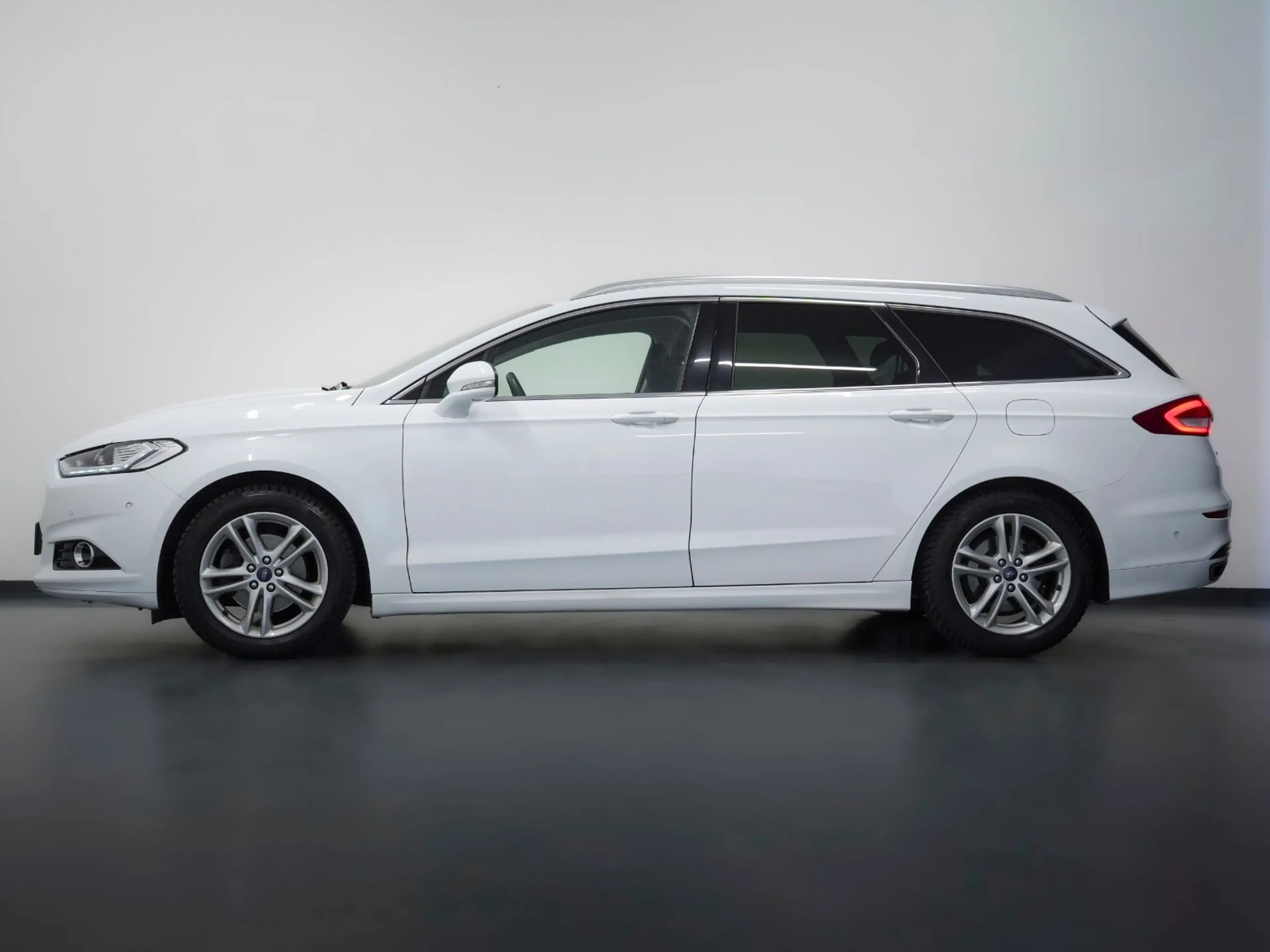 Ford Mondeo TURNIER TITANIUM 2.0 1.HAND/NAVI/AHK/KAM — photo 9