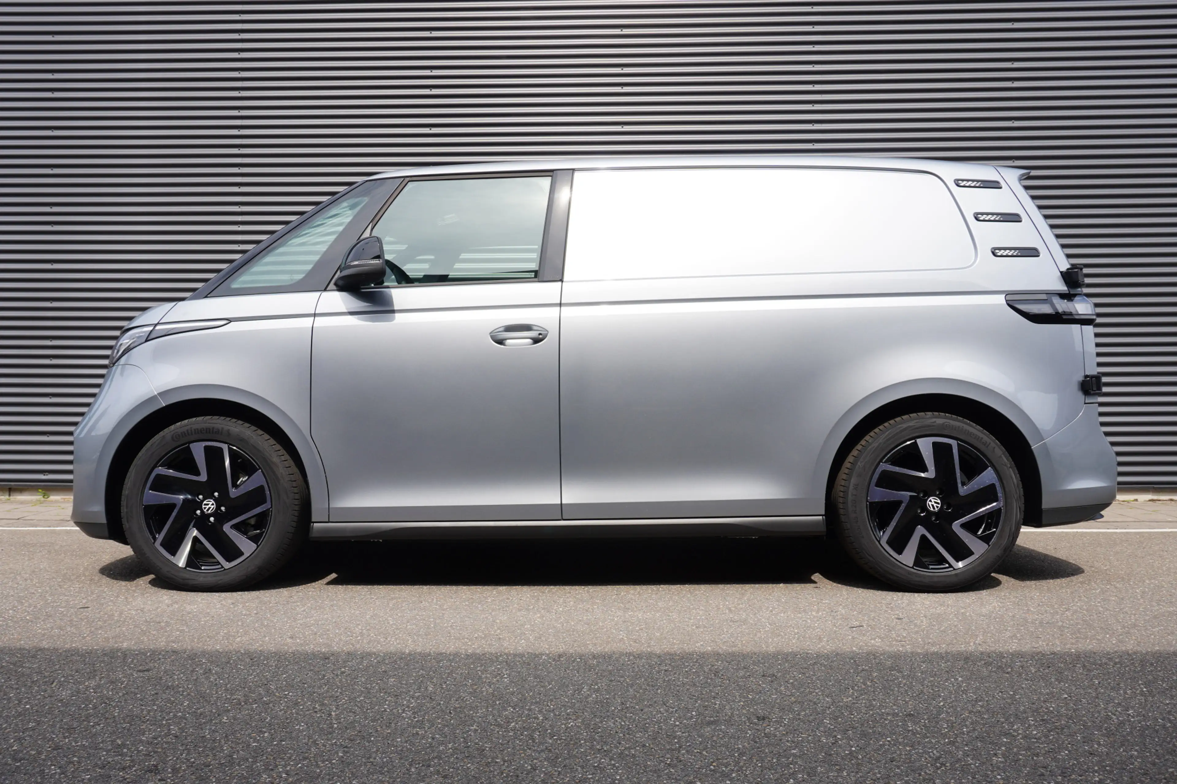 Volkswagen ID. Buzz Cargo ID. Buzz Cargo 286 pk Bulli Limited Edition,  Acht — photo 6