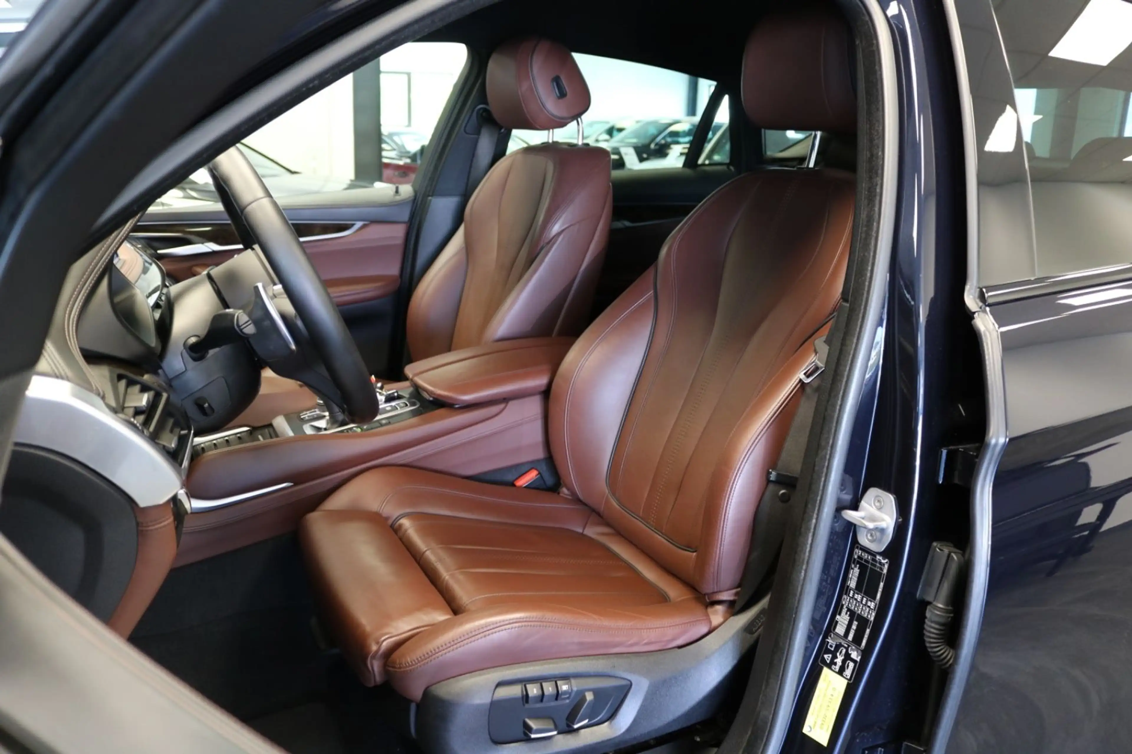 BMW X6 xDrive 40 d M SPORT /SOFTCOLSE/KAMERA/HEADUP — photo 13