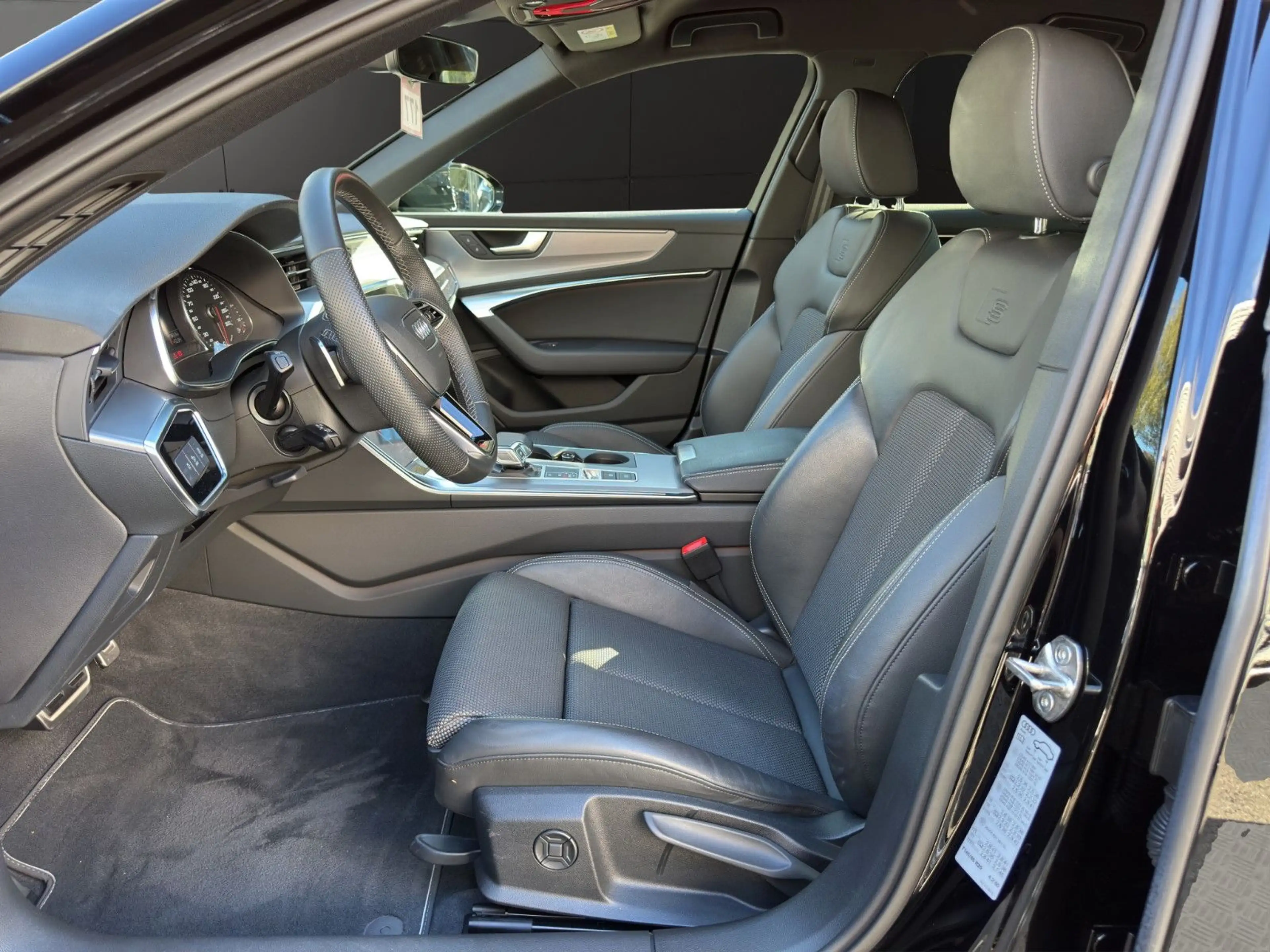 Audi A6 Limousine 45 TFSI qu.Str. S LINE+MATRIX+SOUND — photo 8