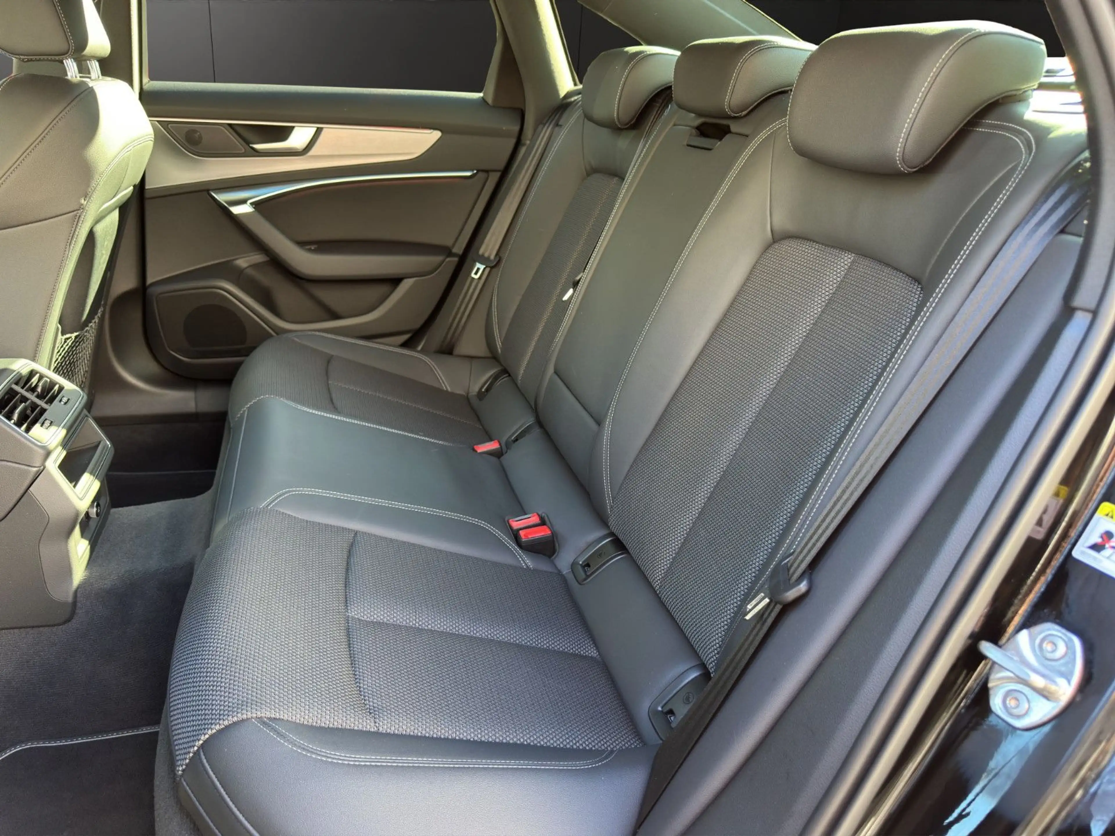 Audi A6 Limousine 45 TFSI qu.Str. S LINE+MATRIX+SOUND — photo 10