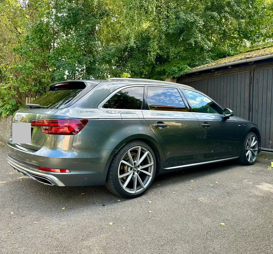 Audi A4 A4 Avant 40 TFSI, S line, Leder, ACC, Pano, 360° Grau - 2