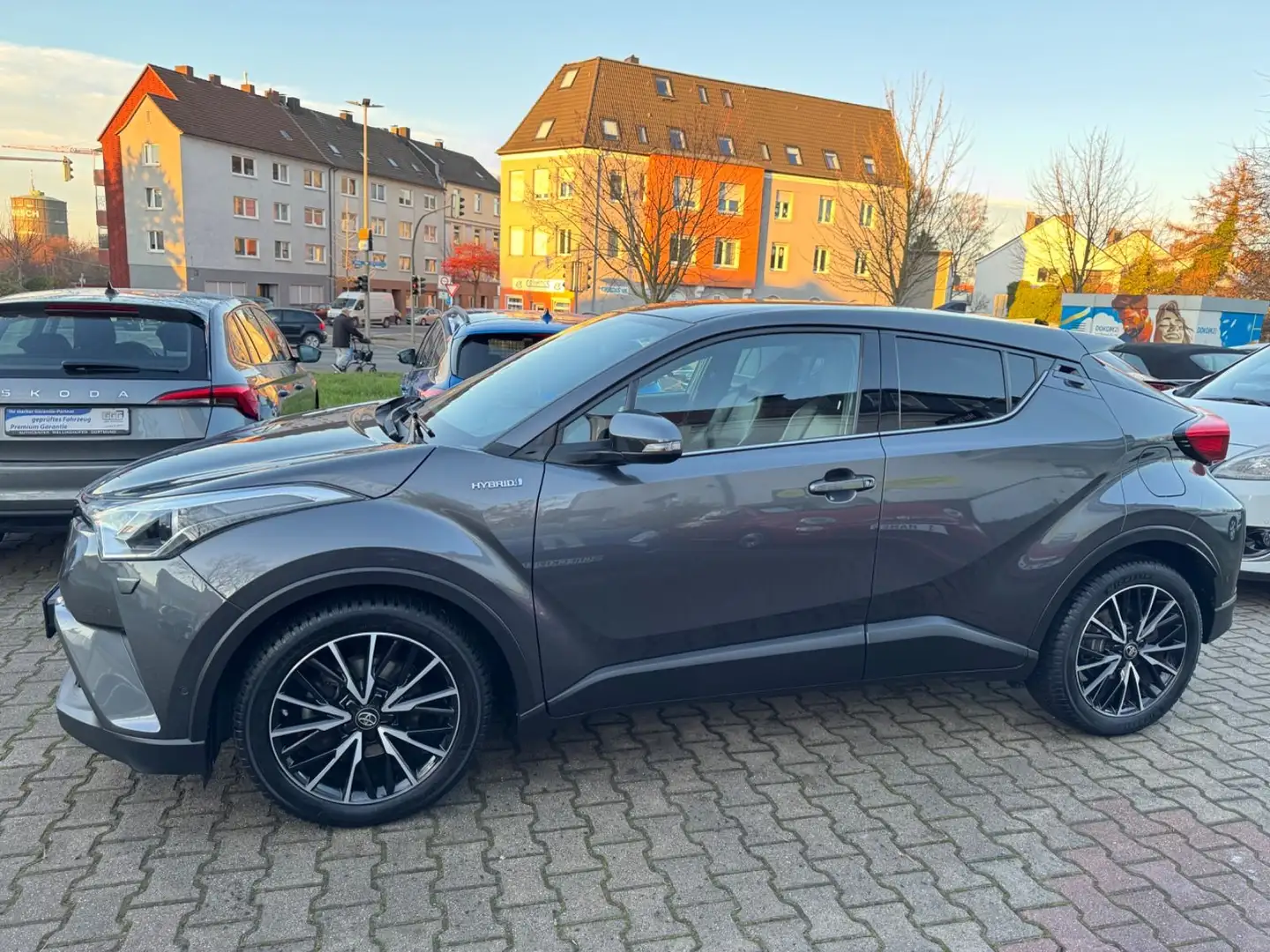 Toyota C-HR Hybrid/1.Hand/Kamera/ Grau - 2