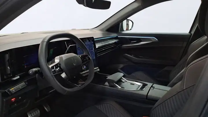 Renault Rafale 2025, foto 11